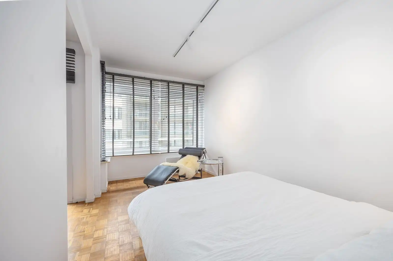 Stijlvol gerenoveerd 1 slaapkamer appartement foto 8