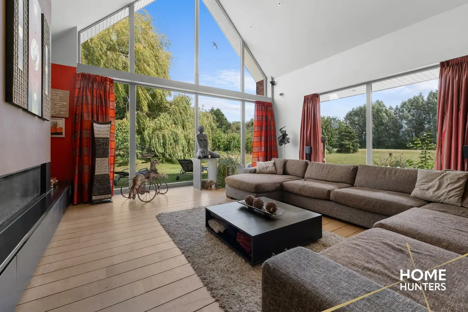 Instapklare exclusieve eigendom met historisch bijgebouw en hoogwaardige afwerking in een oase van rust en ruimte foto 5