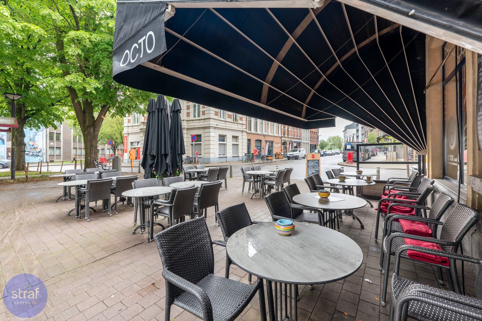Stabiel verhuurd handelspand - groot terras - TOP locatie foto 3