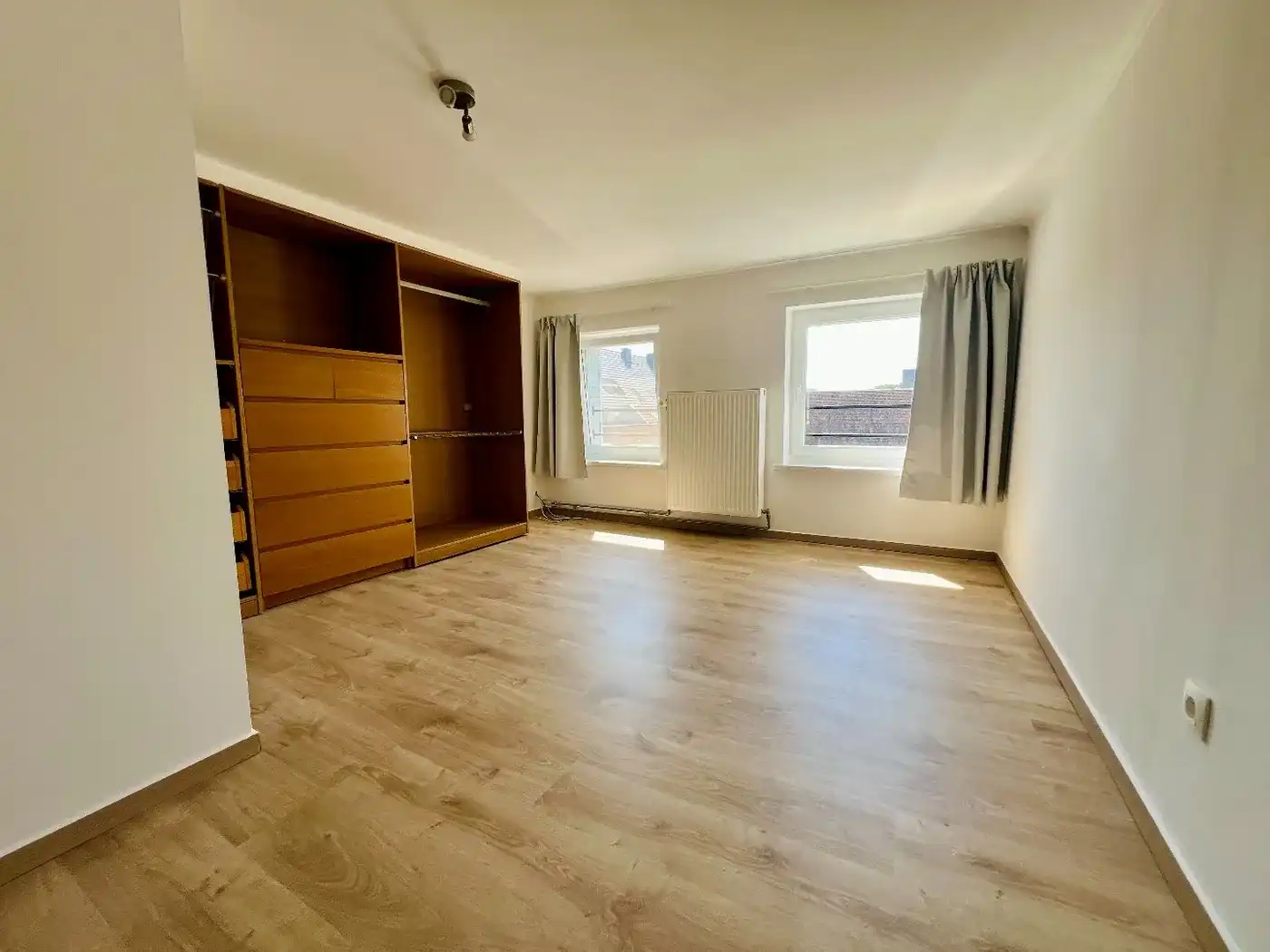 Ruime, moderne stadswoning met 3 slpks en ruime koer foto 14