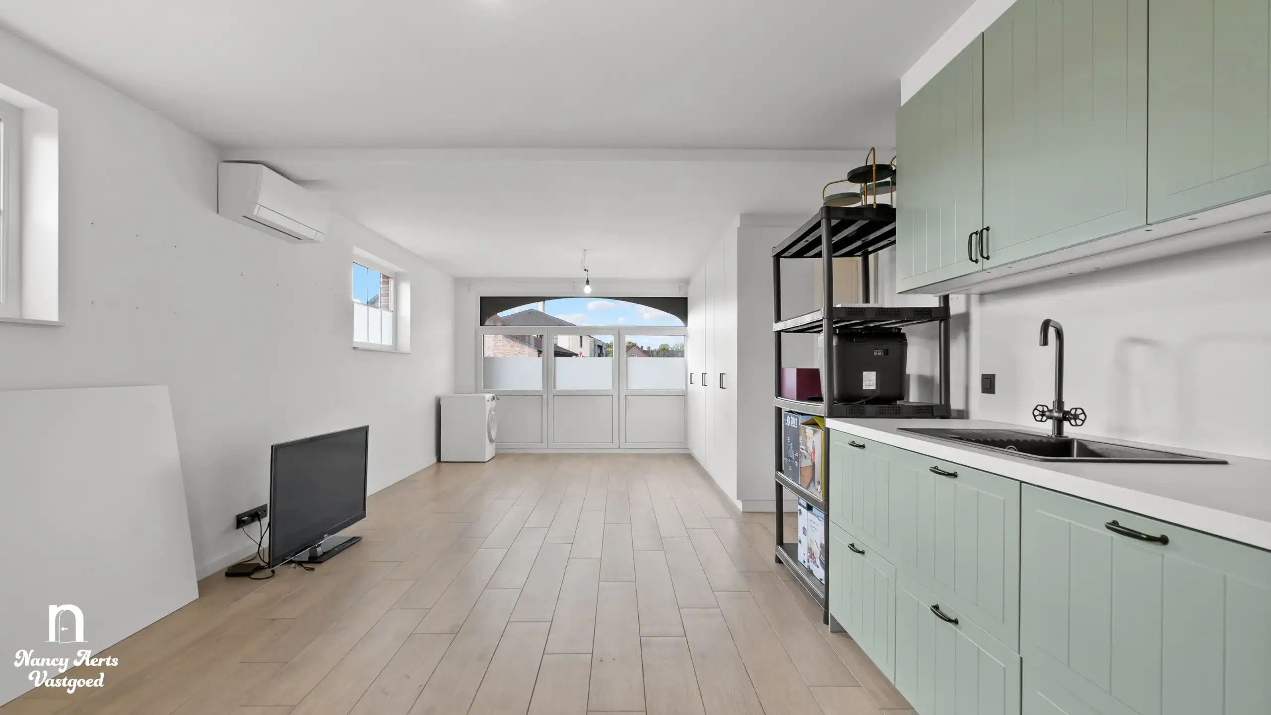 Verrassend ruime woning met aparte studio op rustige locatie foto 49