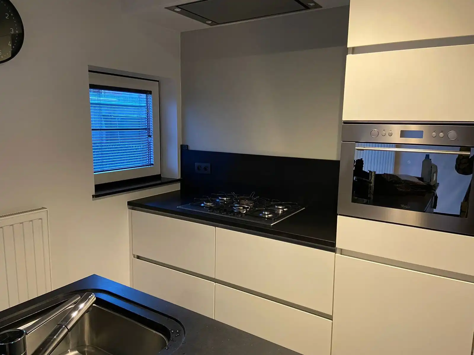 Mooie recente woning in doodlopende straat foto 5