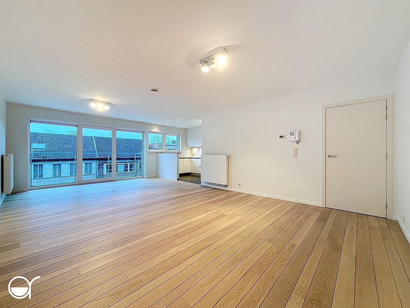 3 slaapkamer appartement in het centrum van Waarschoot. foto 2