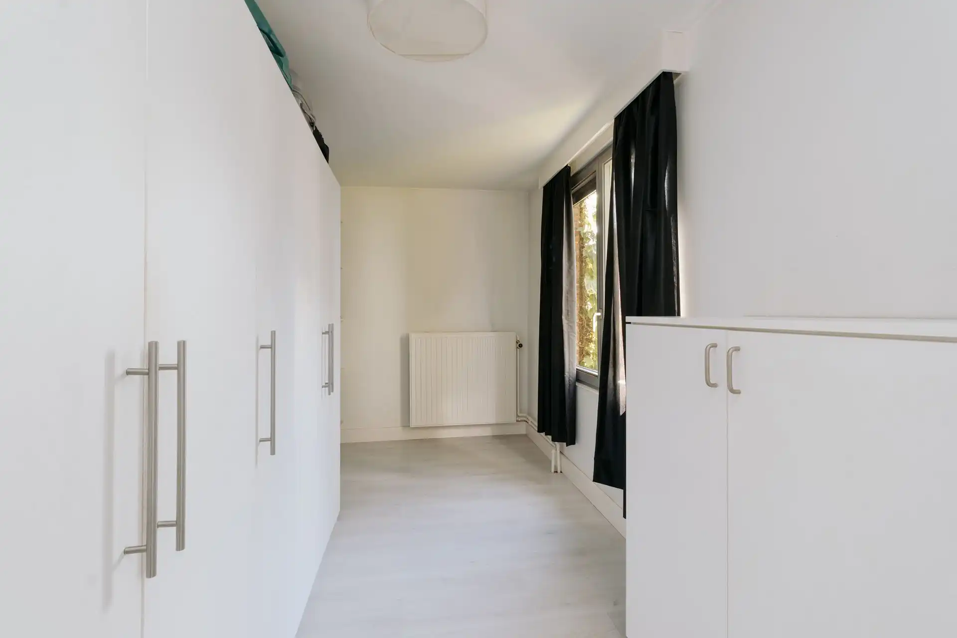 Commercieel pand met woonst en uitzonderlijk veel ruimte! foto 33