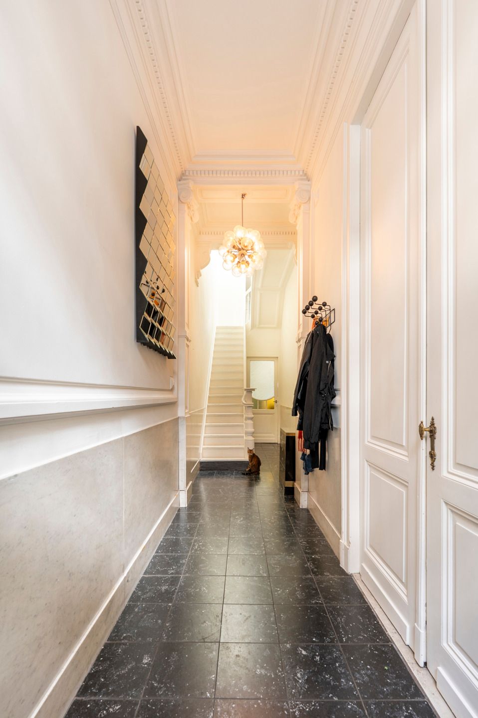 ANTWERPEN HARMONIE. Herenhuis met karakter, tuin en parking! foto 10