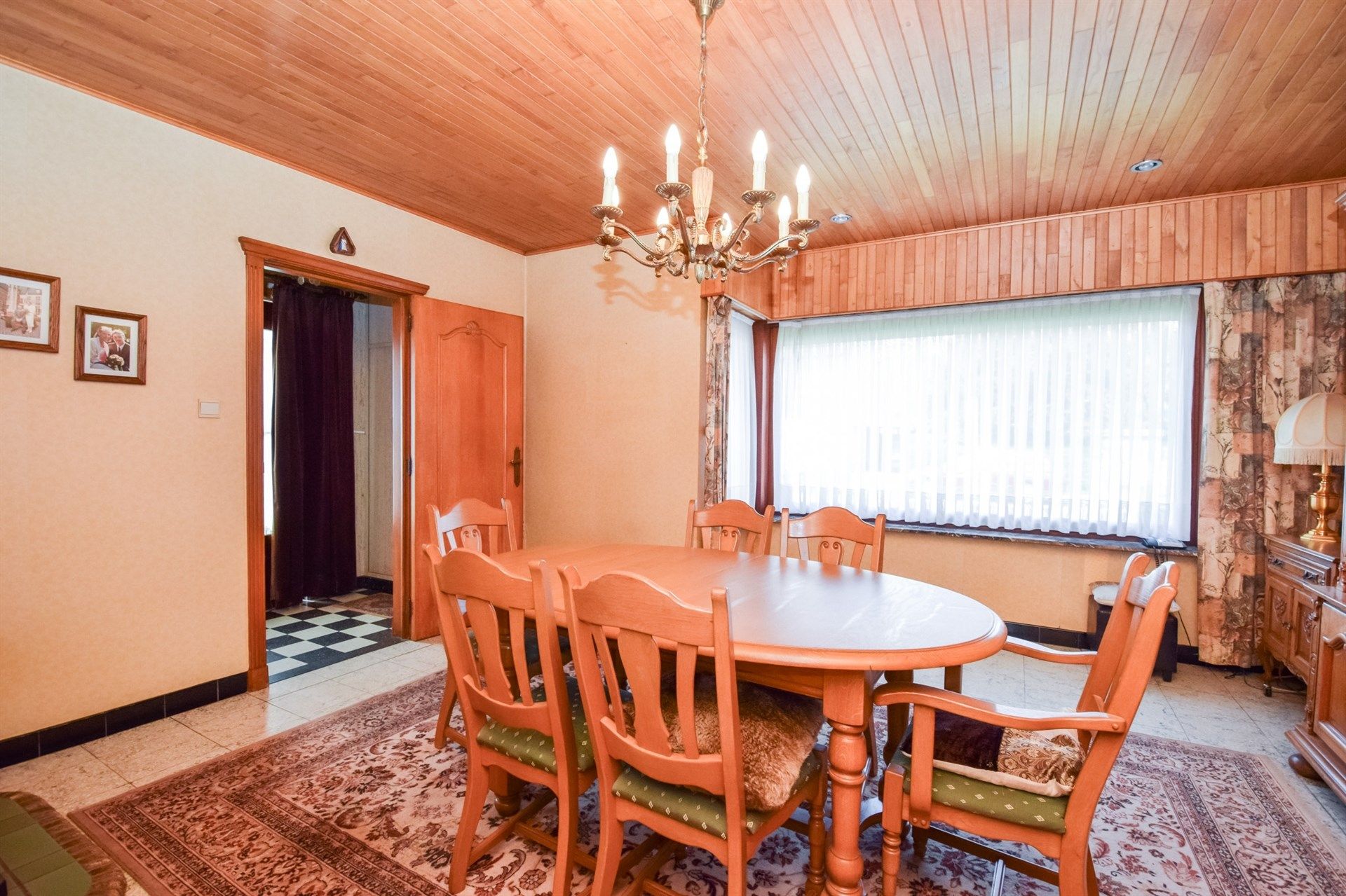 Te renoveren woning met 2 slaapkamers nabij het centrum van Sint-Gillis-Waas (686m²) foto 2