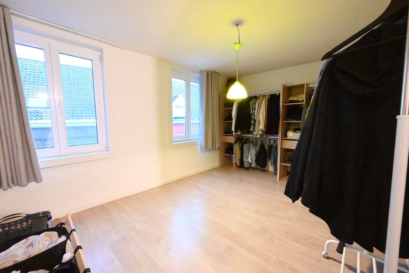 Ruime woning (HOB) met 4 slaapkamers in hartje Kachtem! foto 11