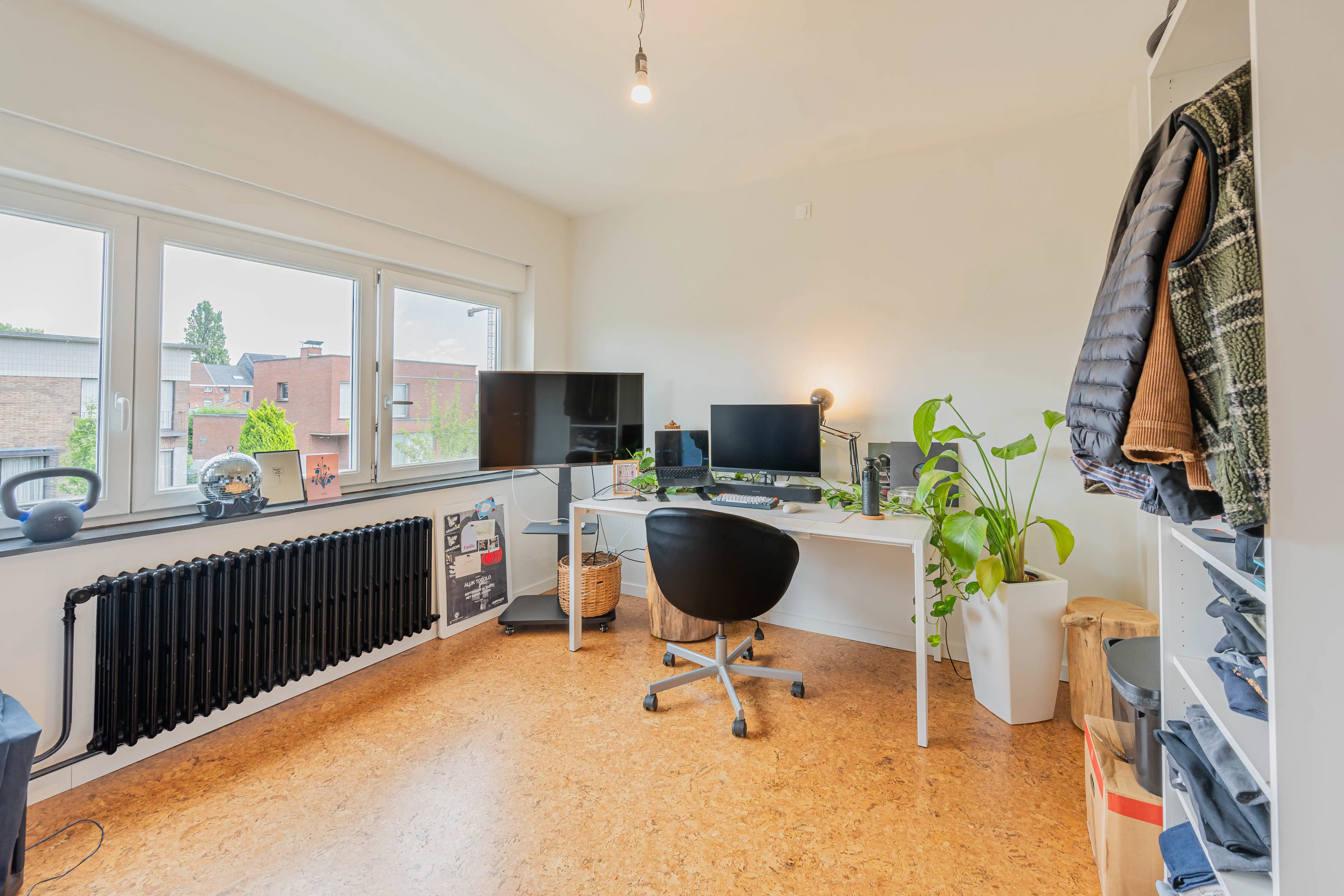 Trendy instapklare gezinswoning met ruime en groene tuin! foto 12