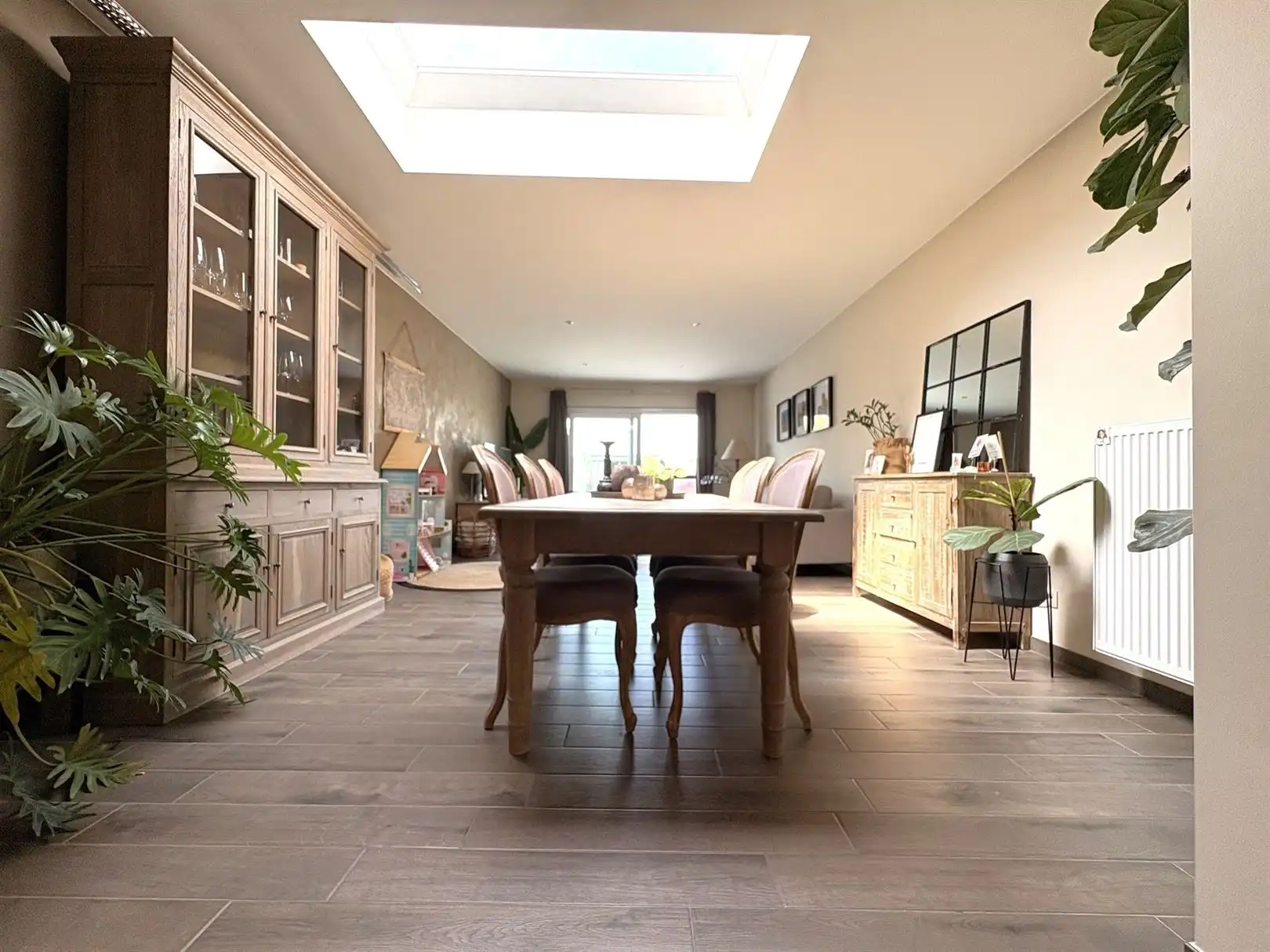 Te huur Ruime, volledig gerenoveerde woning in het landelijke Appels foto 2