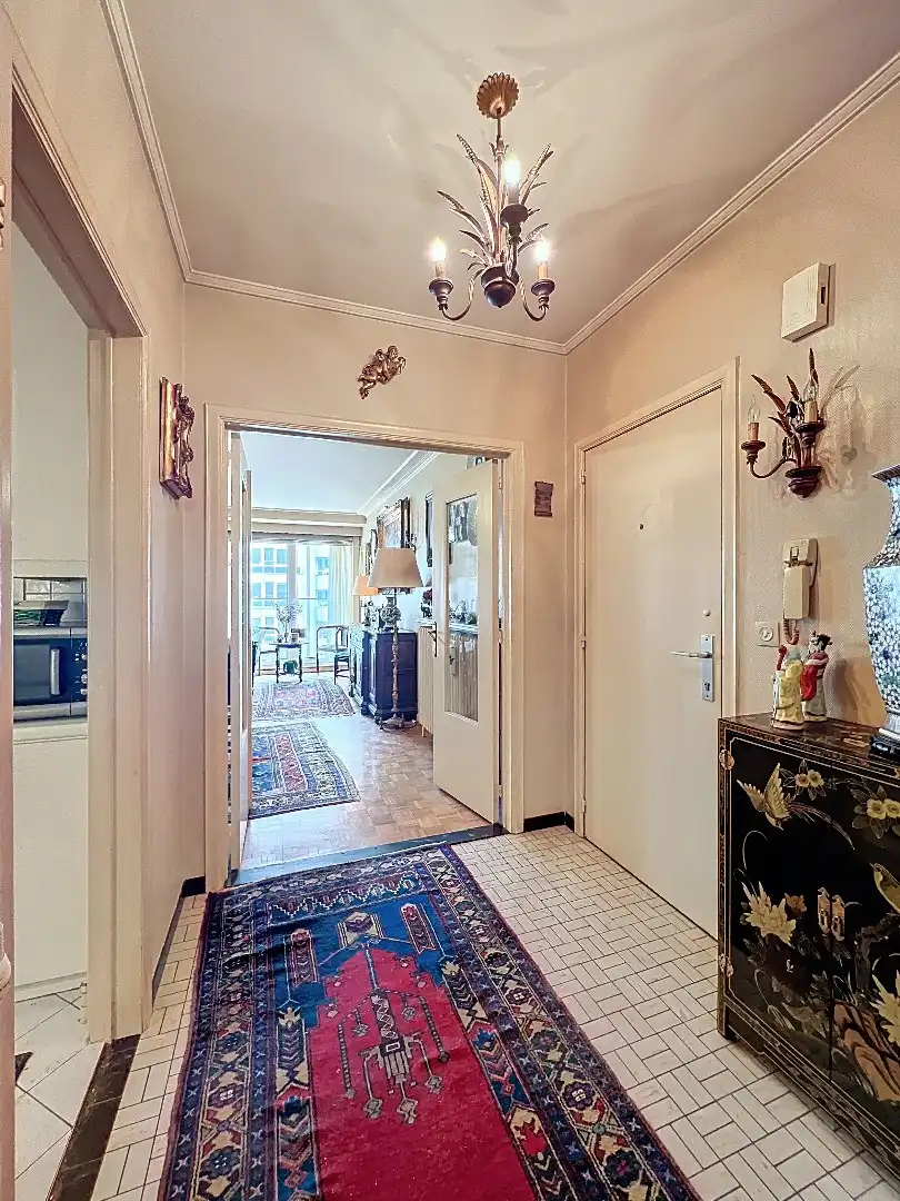 Op te frissen appartement met topligging aan het Marie-Joséplein. foto 9