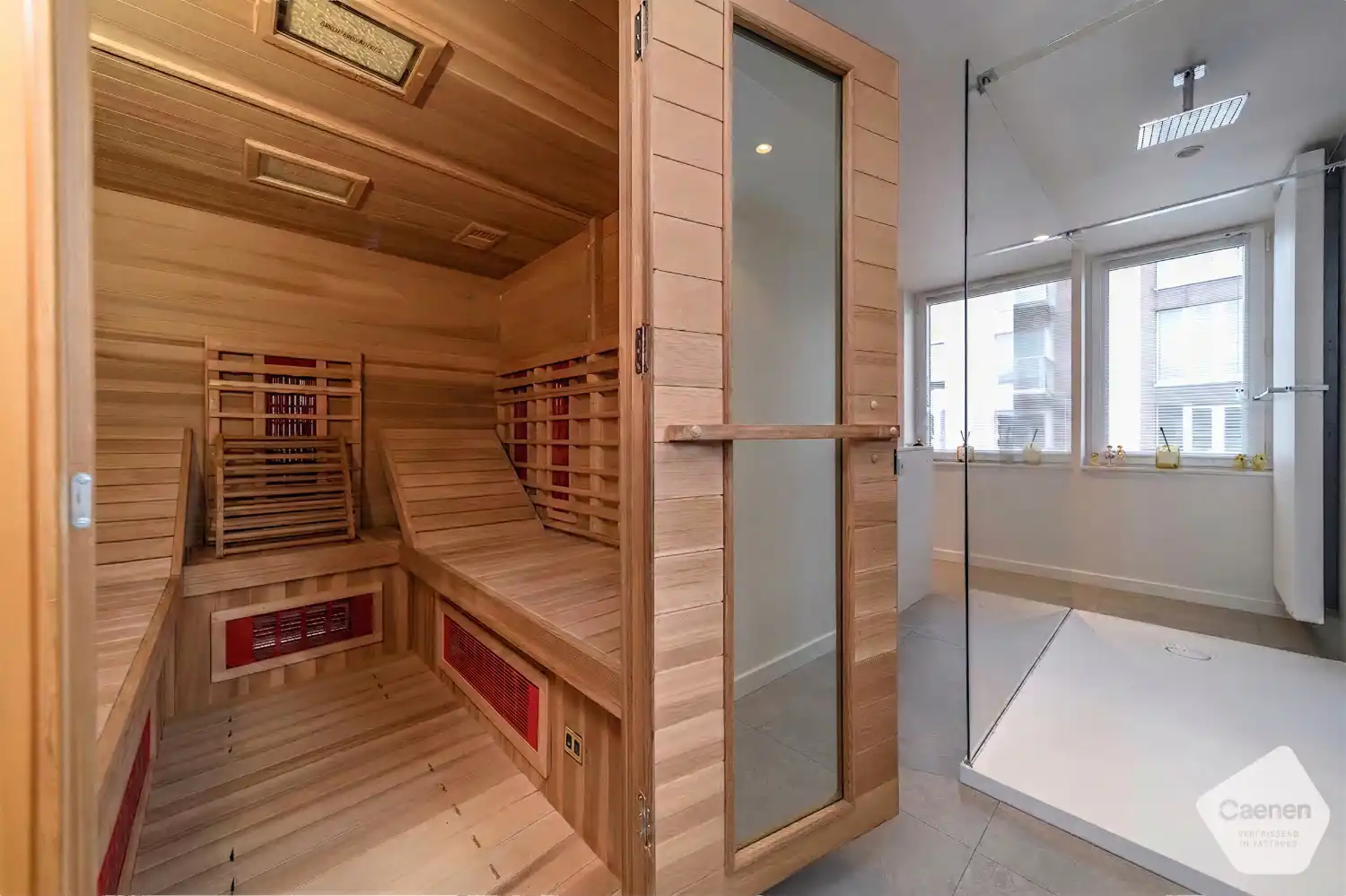 Ruim en lichtrijk appartement te koop in hartje De Panne foto 17