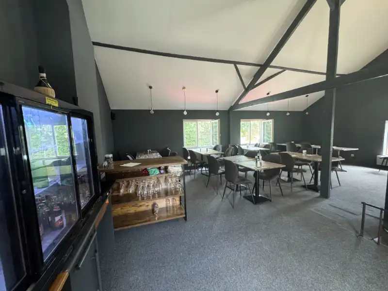 Handelspand op goede locatie! foto 12