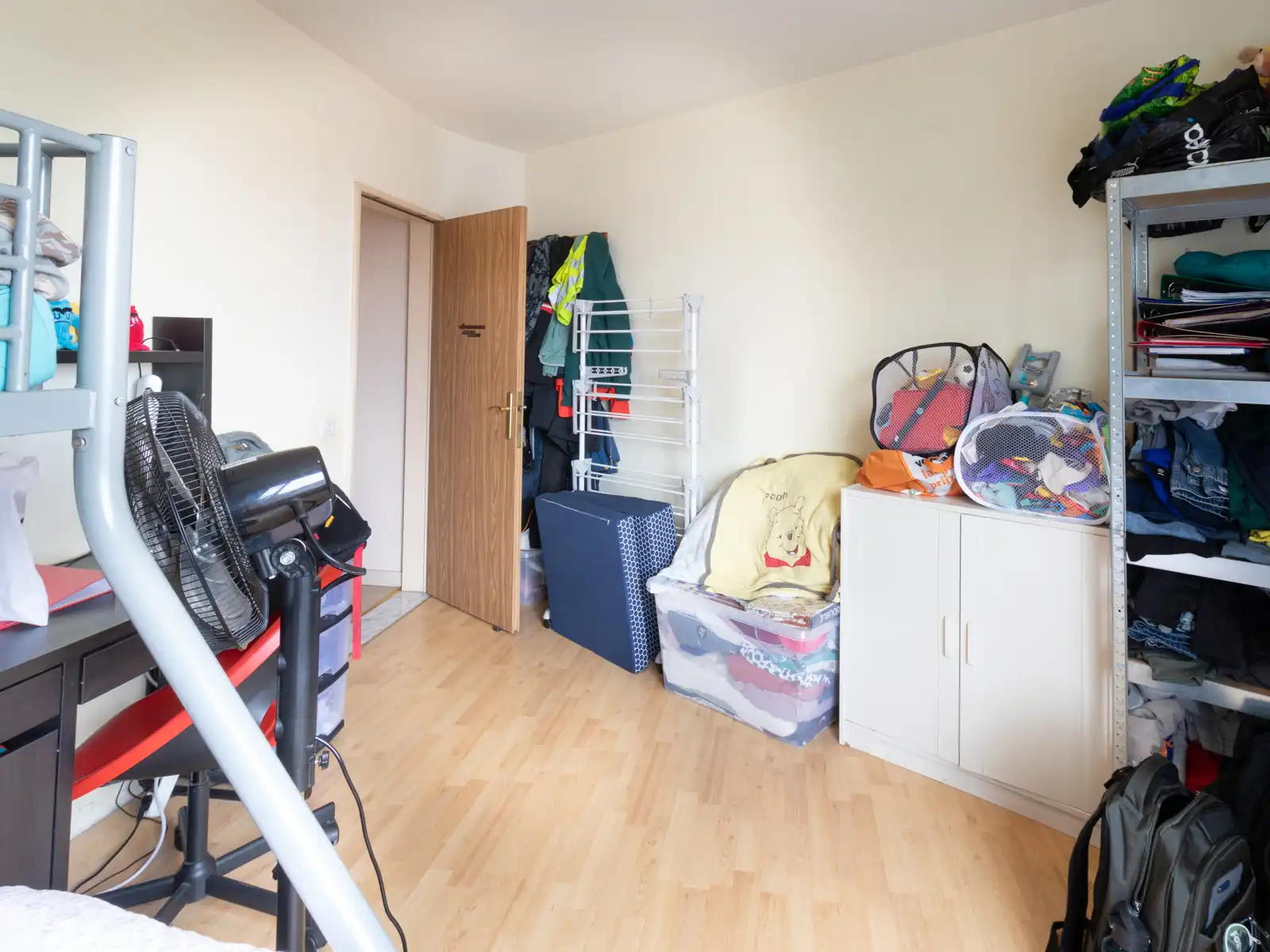 Ruim appartement met berging, terrasje en kelder foto 6