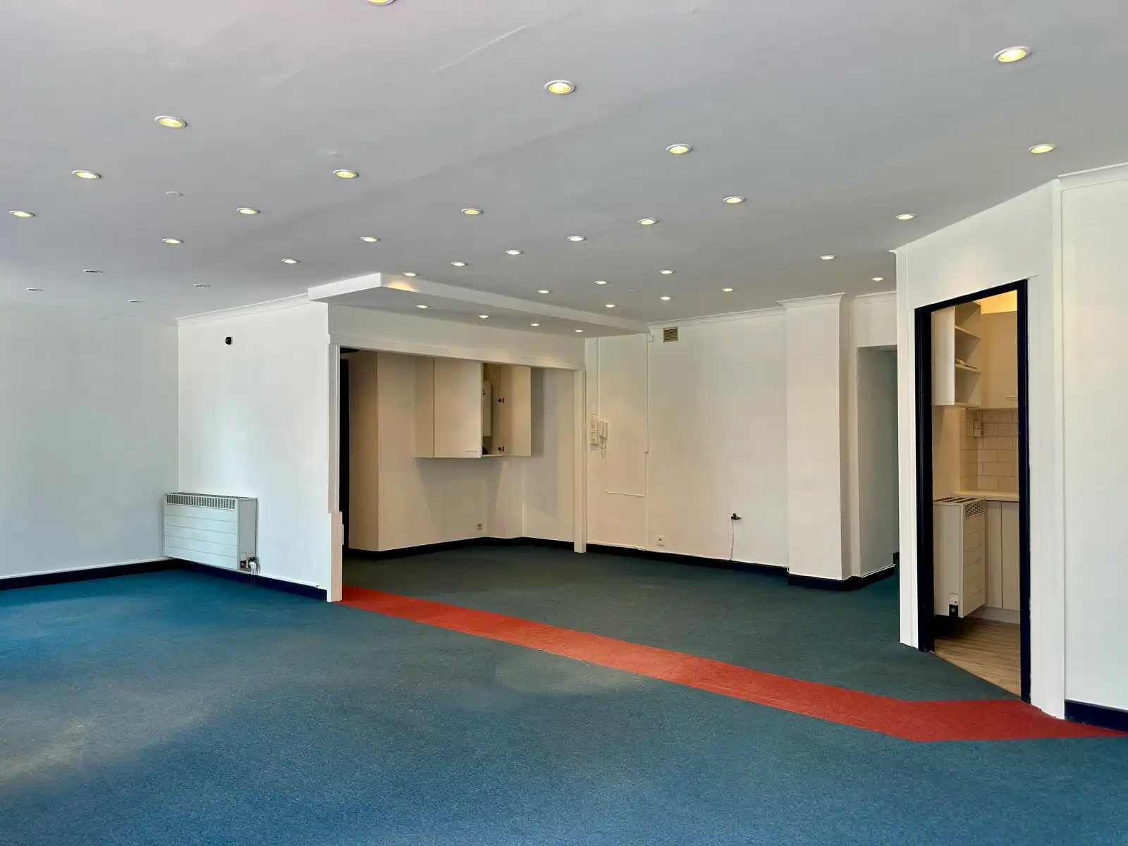 Kantoorruimte op strategische locatie foto 5