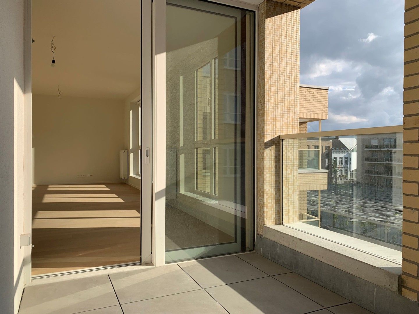 Lichtrijk nieuwbouw appartement met 2 slaapkamers, zonneterras, parking en berging foto 5