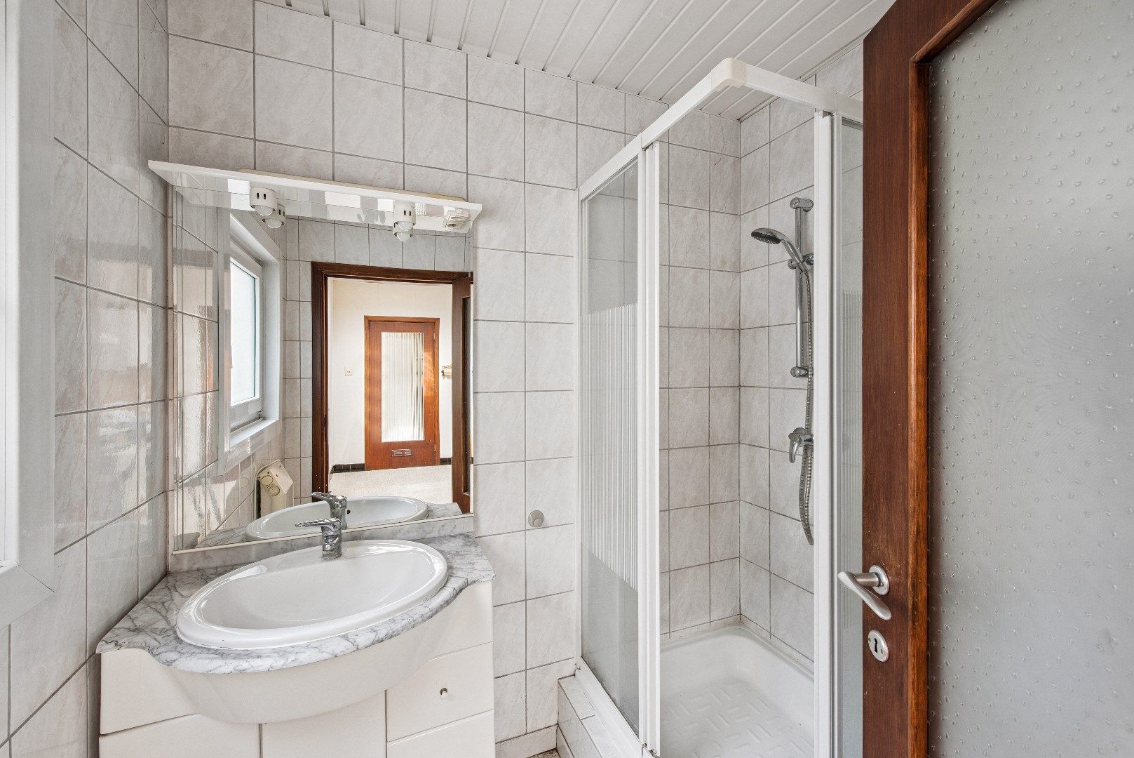 Te renoveren rijwoning nabij stadscentrum foto 10