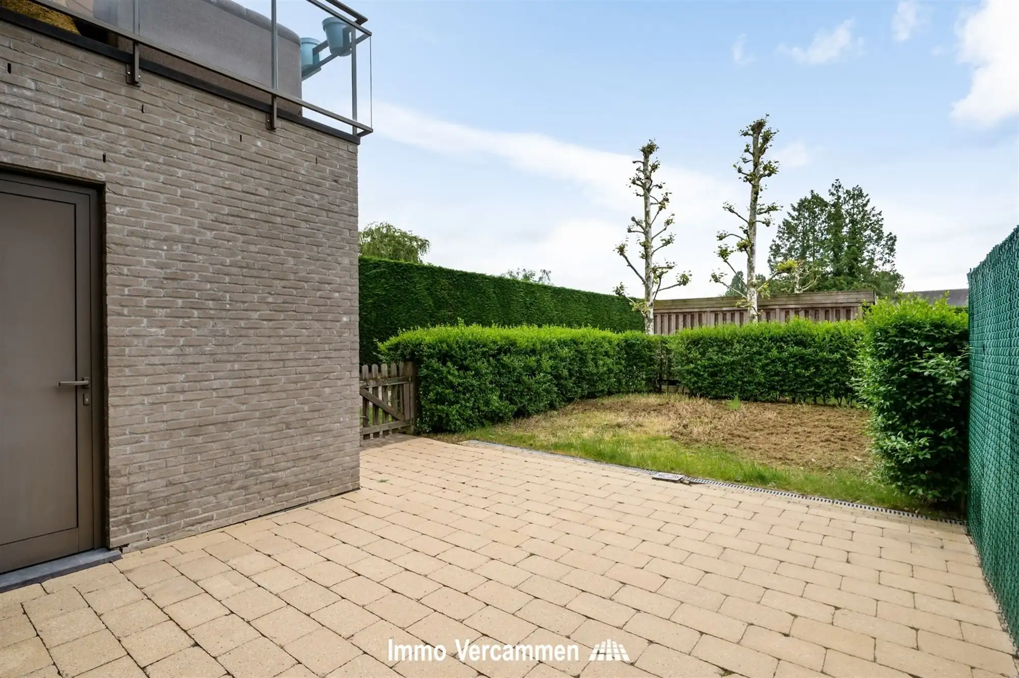 Lichtrijk gelijkvloers appartement met privatieve tuin in Putte foto 7