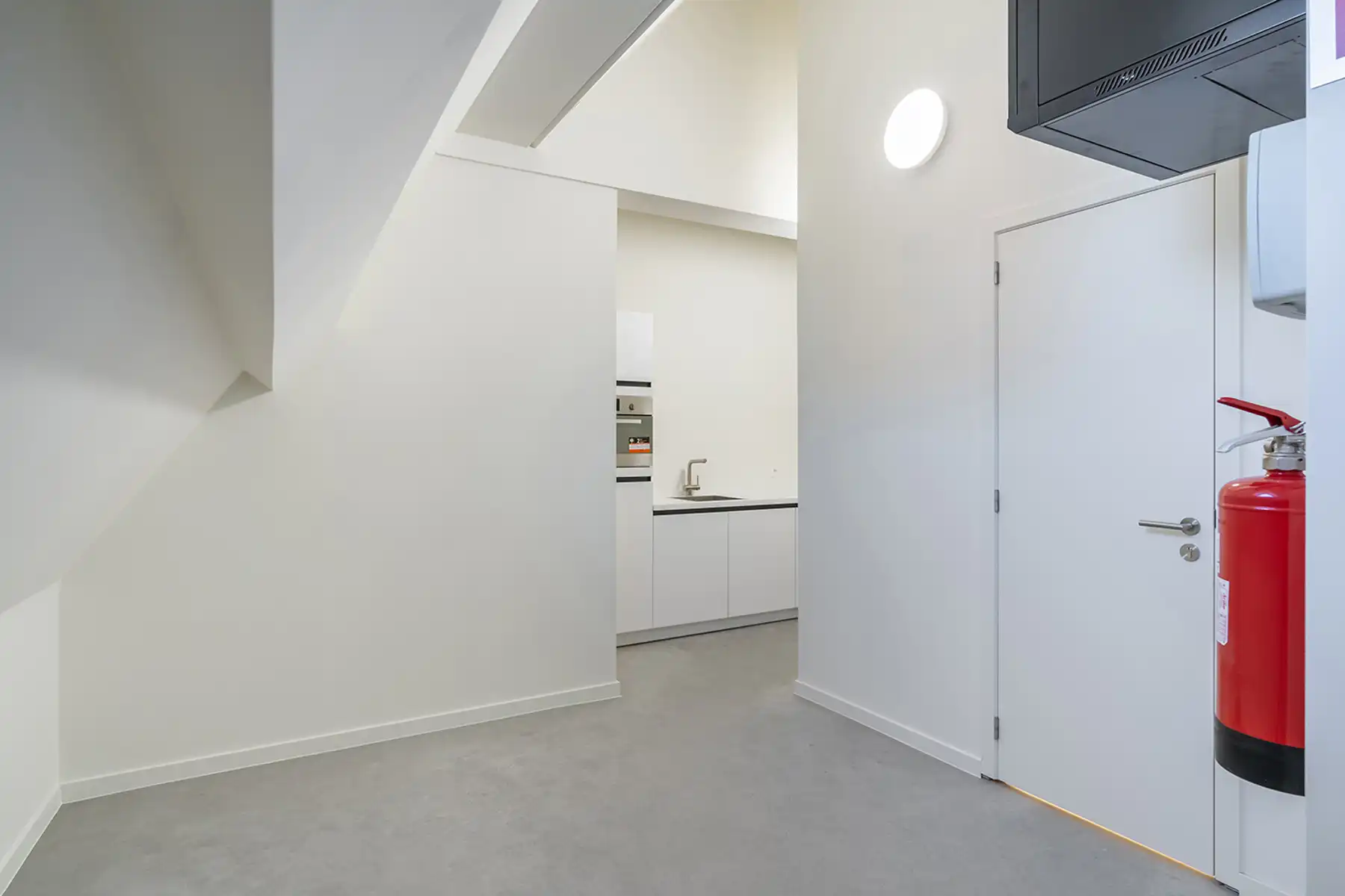 Instapklare kantoorruimte te huur in het Oud Gasthuis foto 24