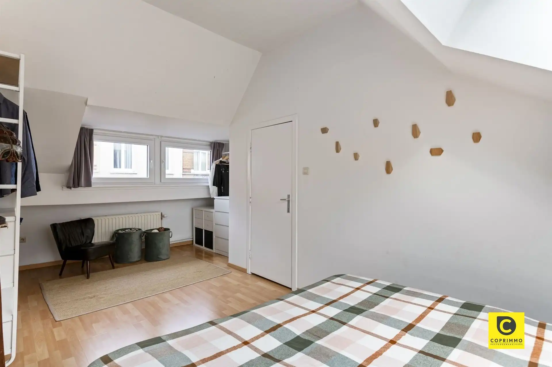 Gerenoveerde 3 slpk woning met stadstuin foto 12