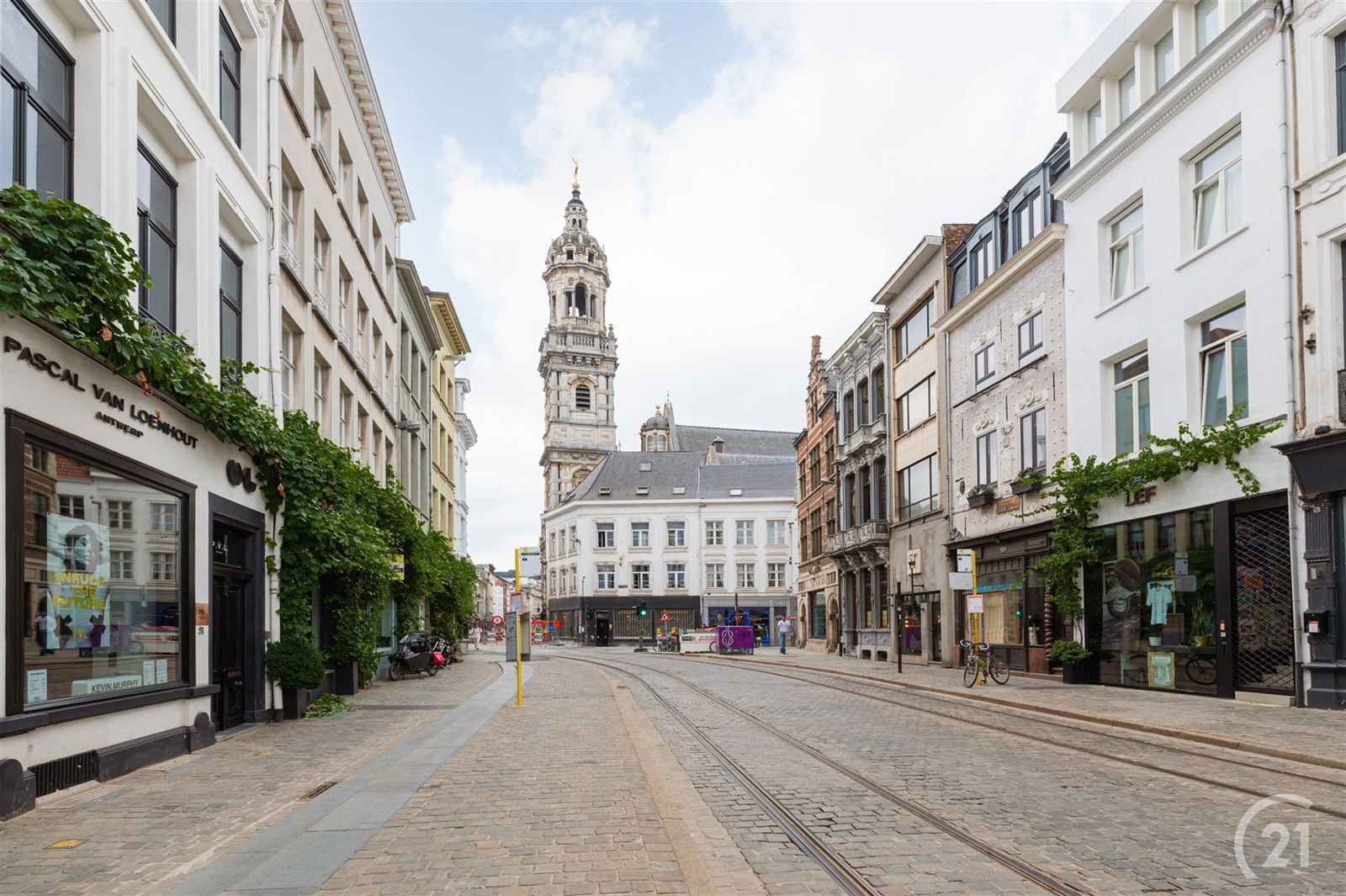Opbrengstenwoning en handelsruimte foto 3