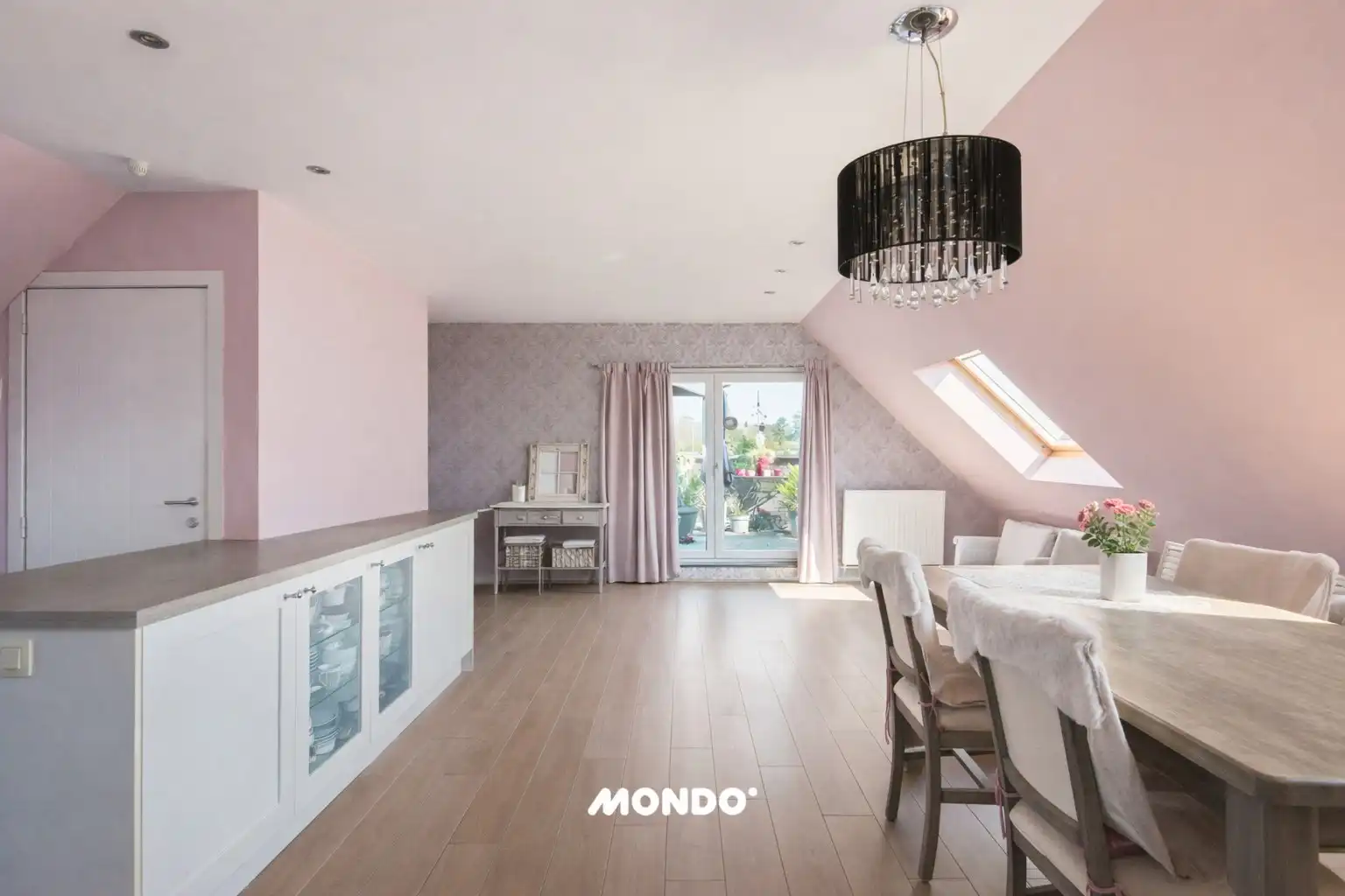 Instapklaar 3-slaapkamerappartement nabij centrum Duffel! foto 6