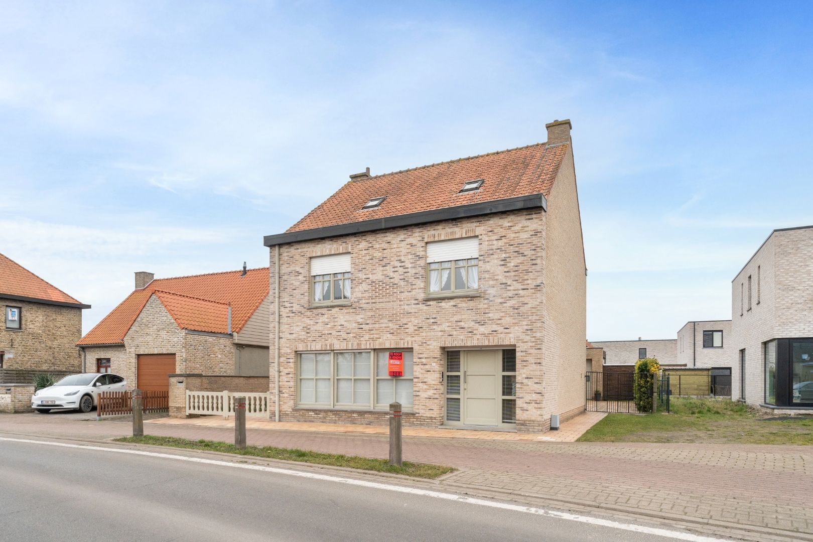 Huis te koop foto {{pictureIndex}}