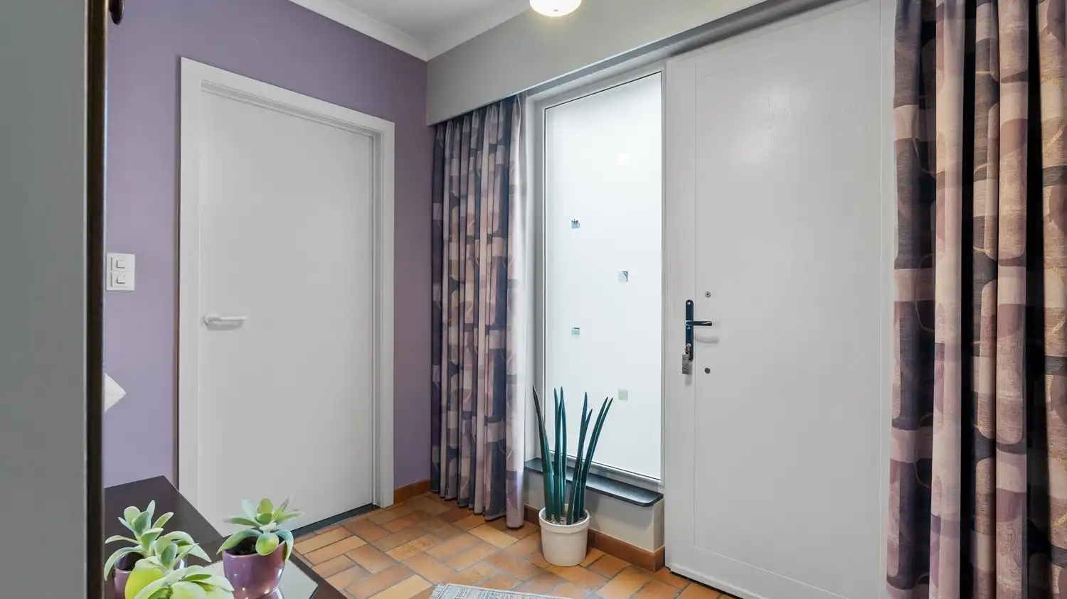 Charmante gelijkvloerse open bebouwing met 3 slaapkamers foto 2