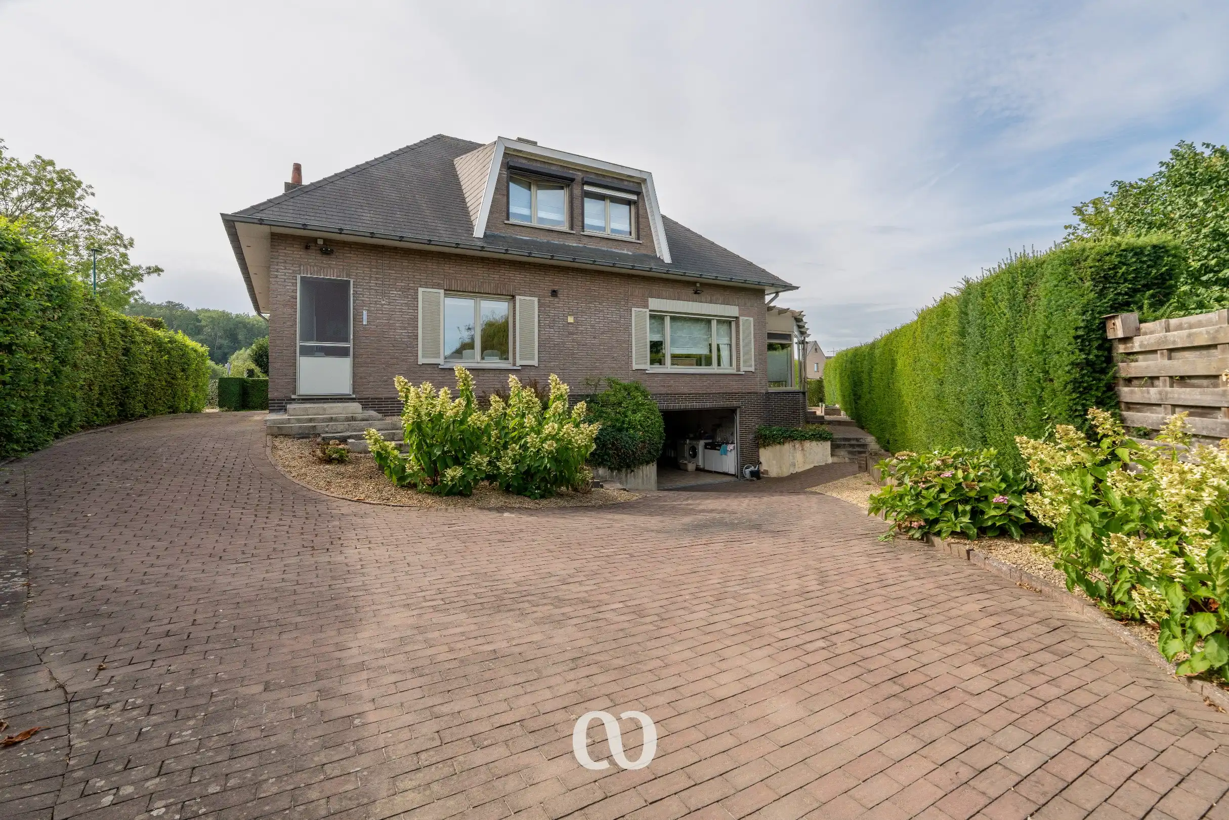 Ruime gezinswoning met 4 slaapkamers in Oudenaarde foto 26