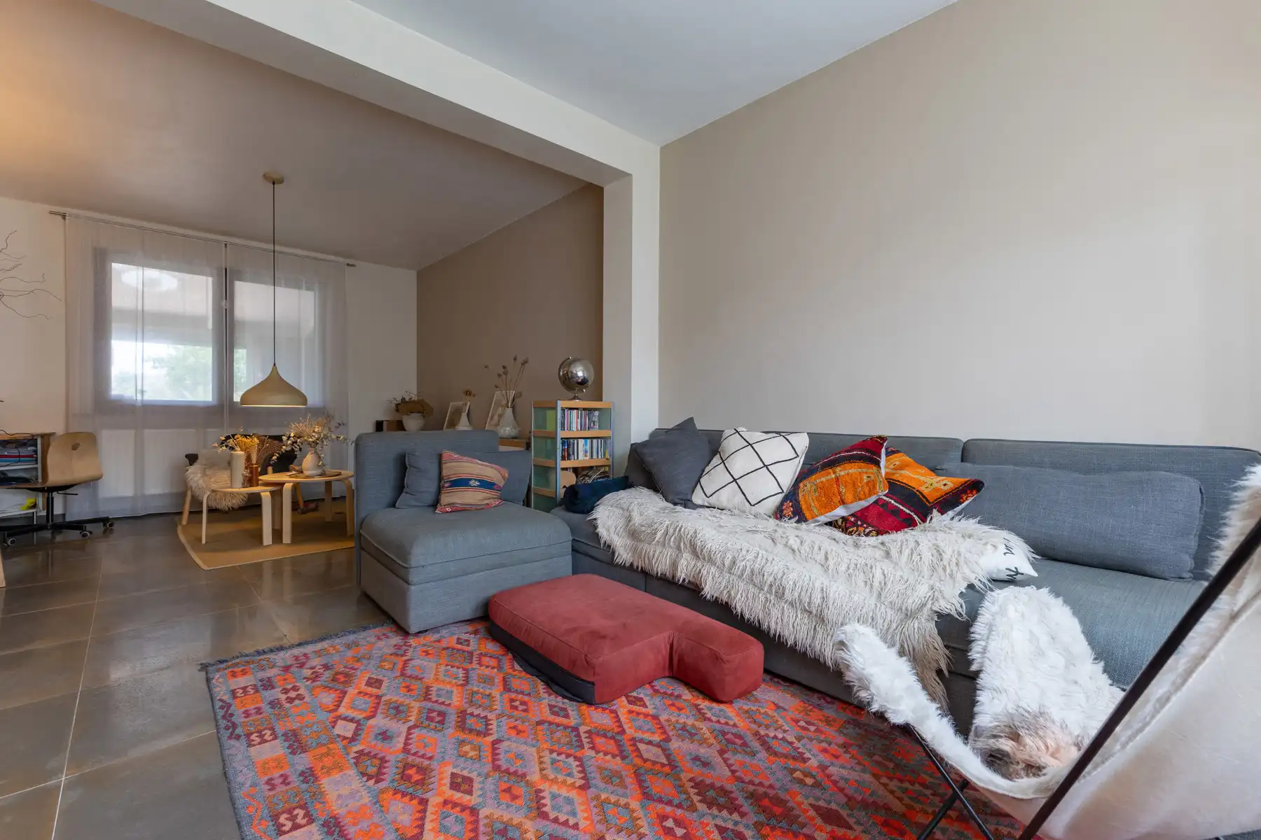 Goed gelegen woning met ruime loods foto 3