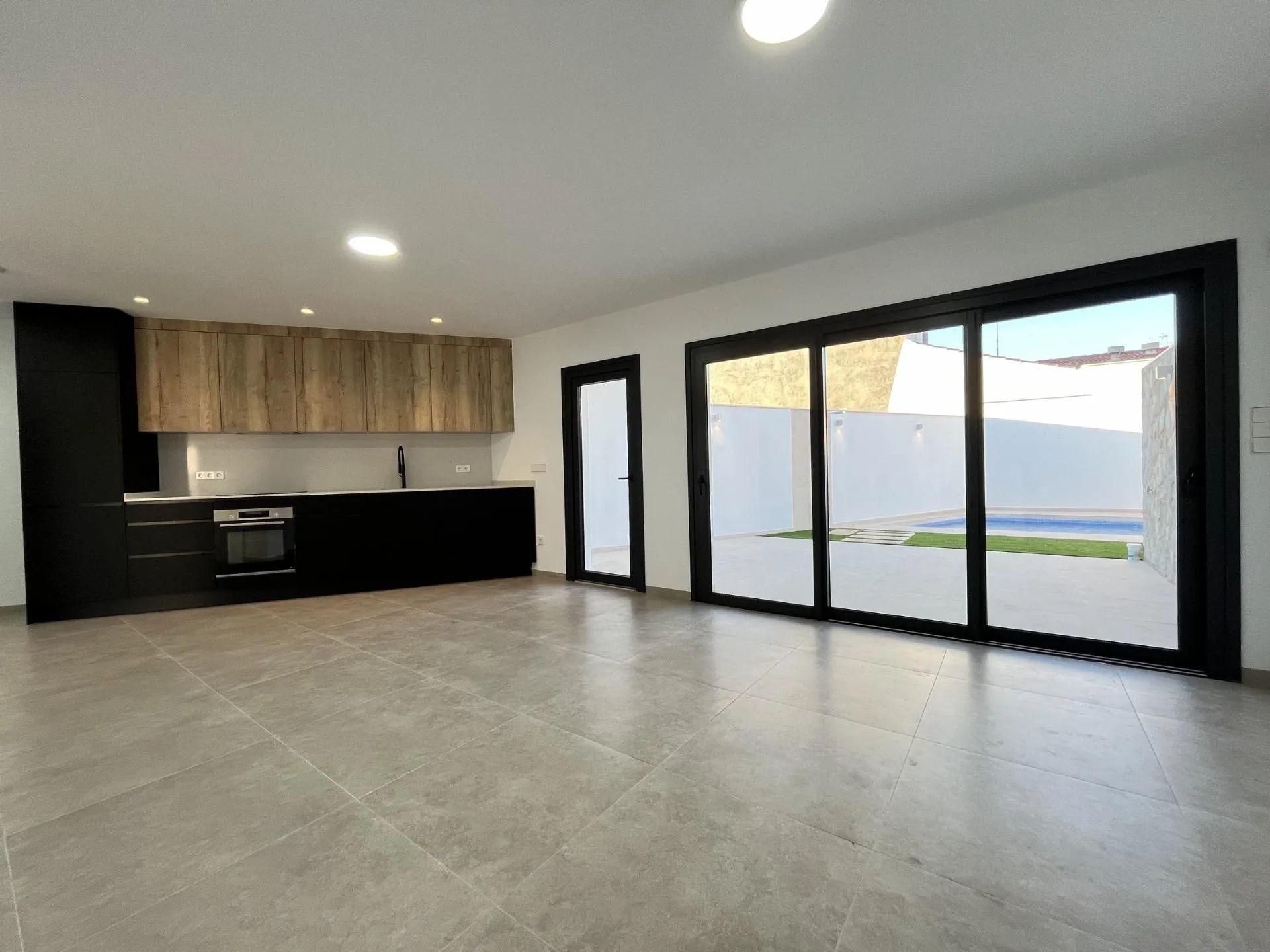 Droomvilla op wandelafstand van zee – luxe, licht en leefcomfort aan de Costa Cálida foto 4