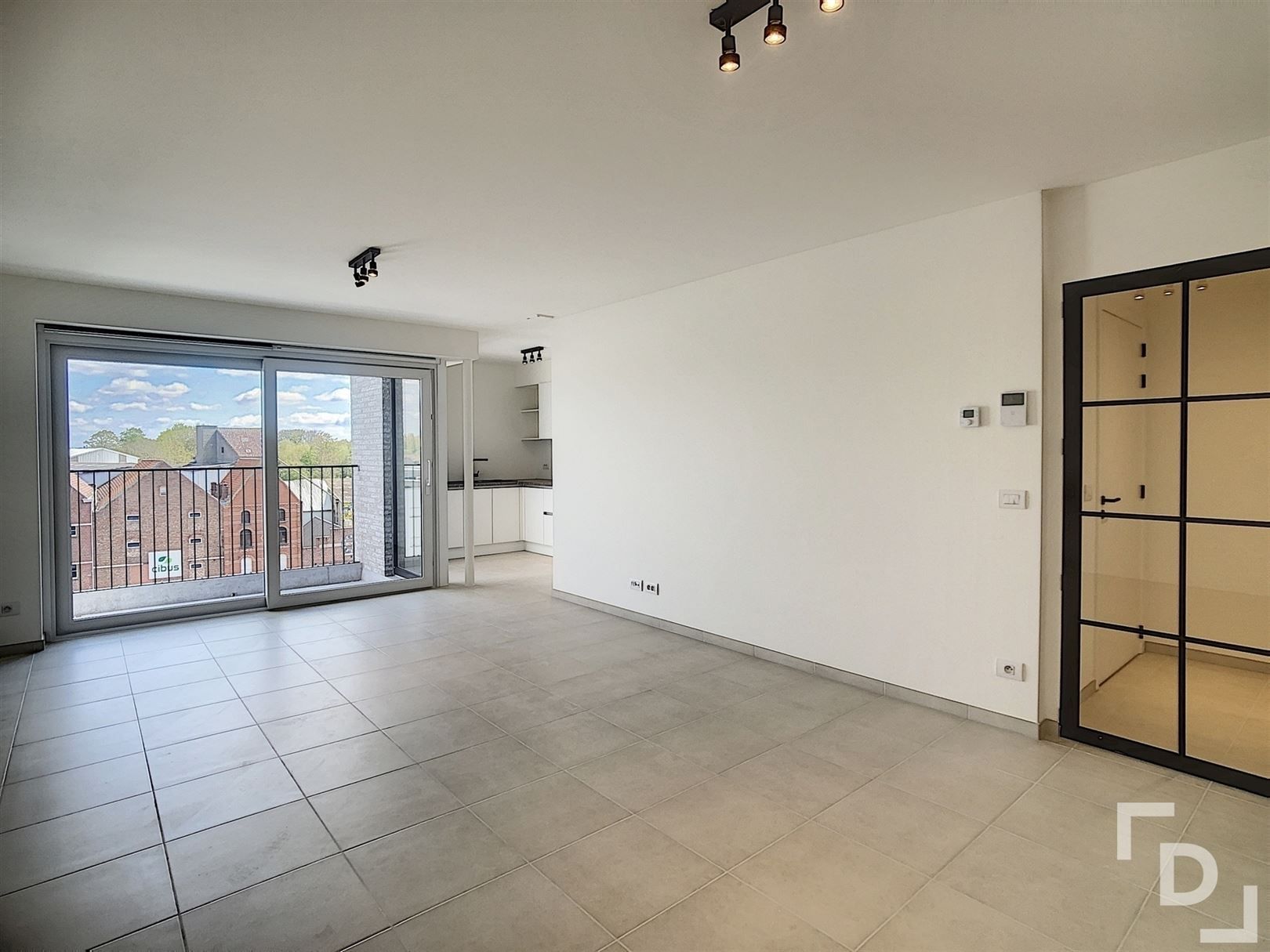 Gezellig dakappartement met uitzicht in Ieper te huur. foto {{pictureIndex}}