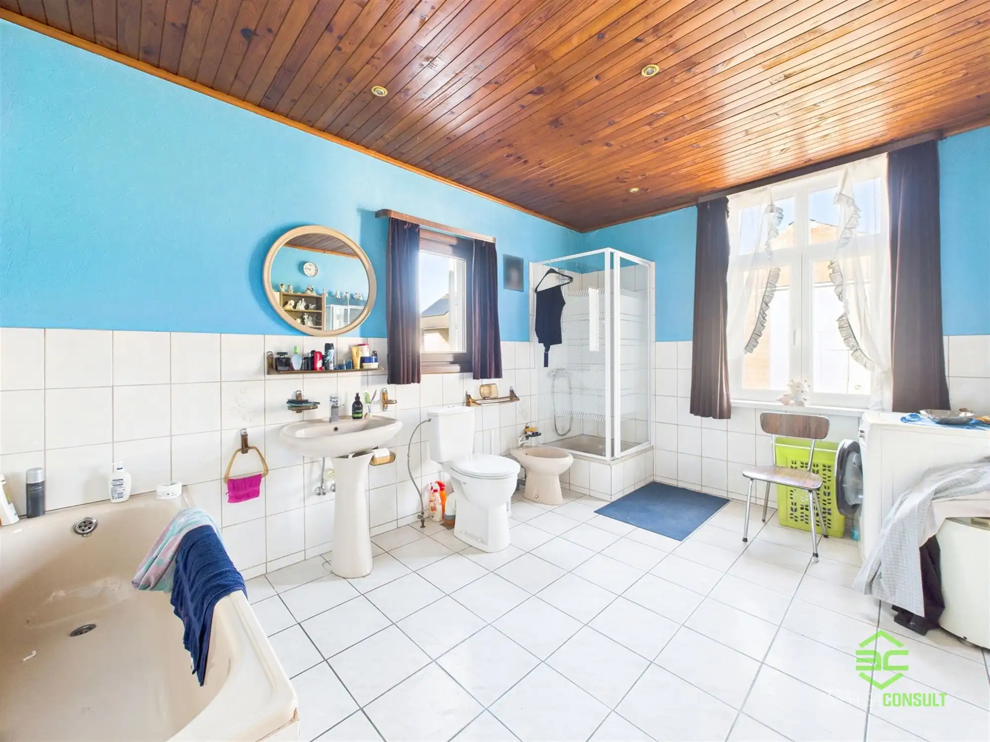 Op te frissen gezinswoning met 3slpk in Montenaken! foto 7