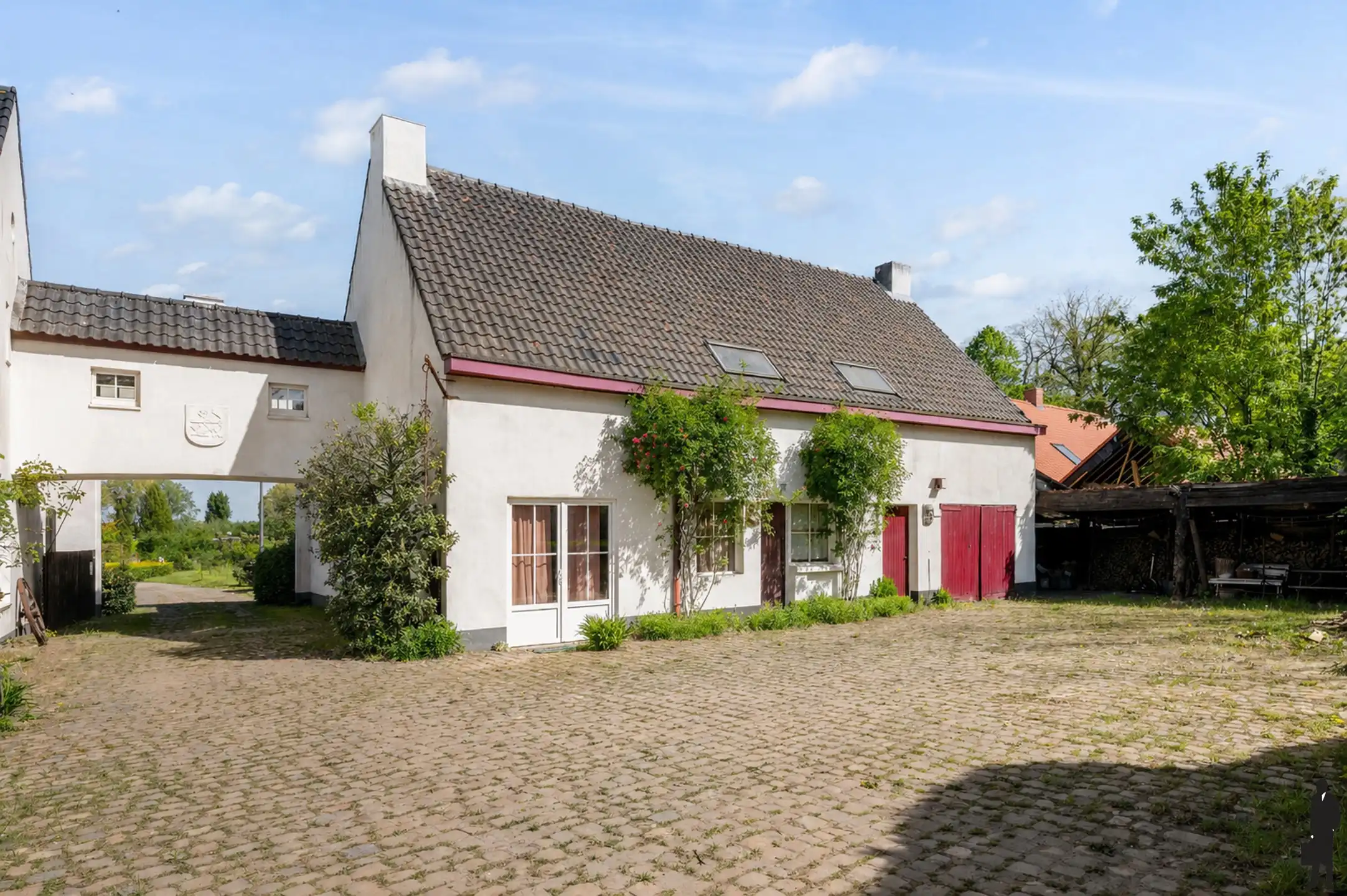 Uniek landhuis met ruim bijgebouw op riant perceel van 4.855 m², pal zuid georiënteerd foto 25