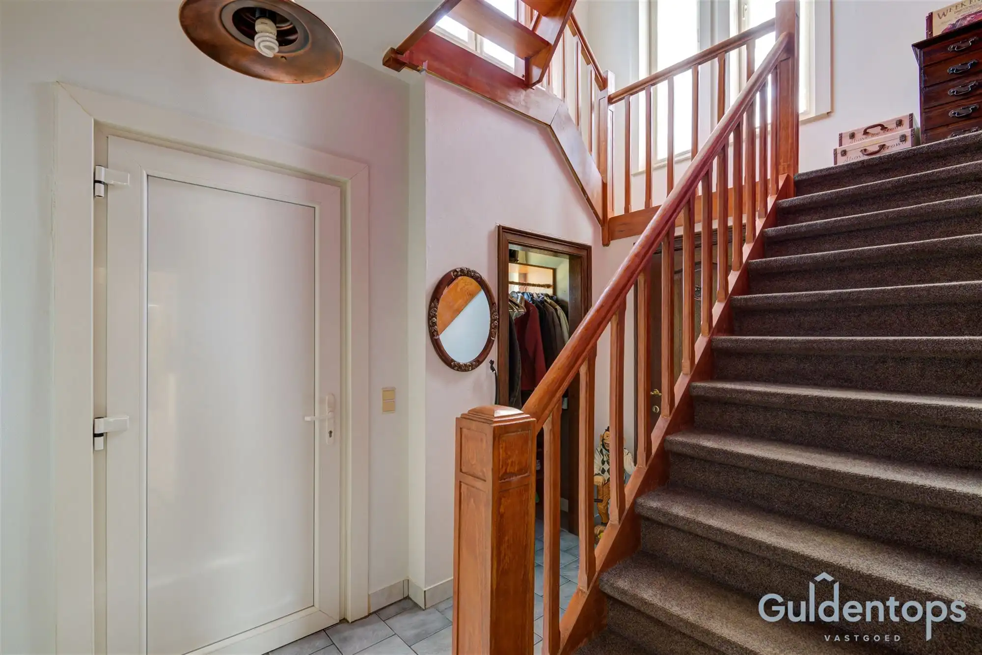 Vrijstaande woning met atelier op perceel van 1776m2 foto 17