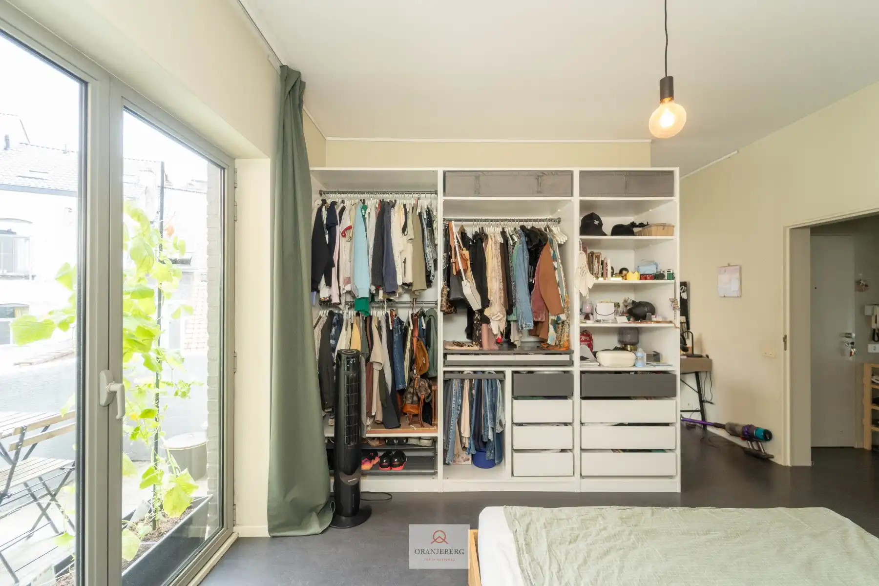 Modern appartement met terras vlakbij Gent-Sint-Pietersstation. foto 16