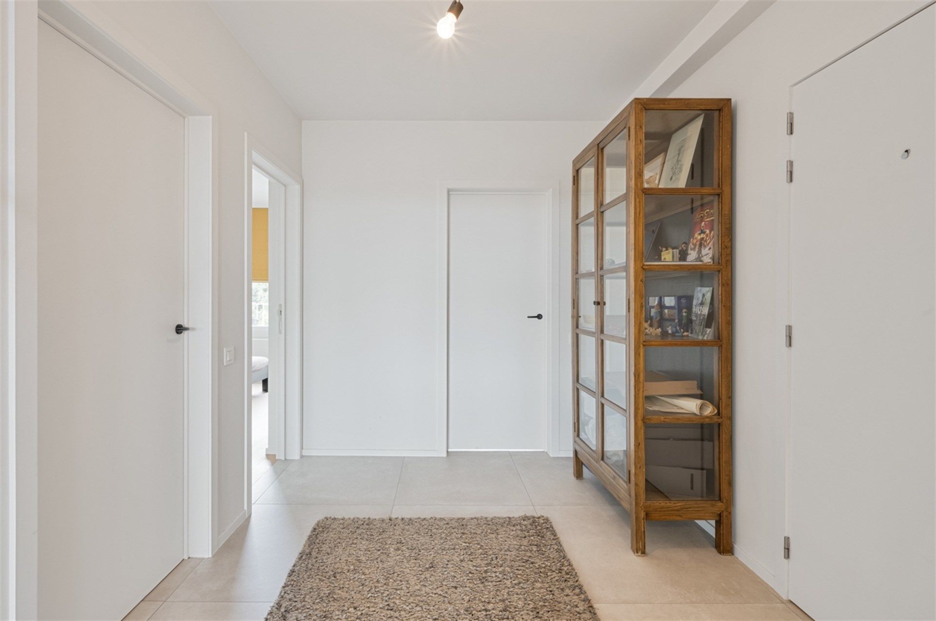 Ruim en stijlvol appartement met terras en prachtig uitzicht in hartje Aalst foto 10