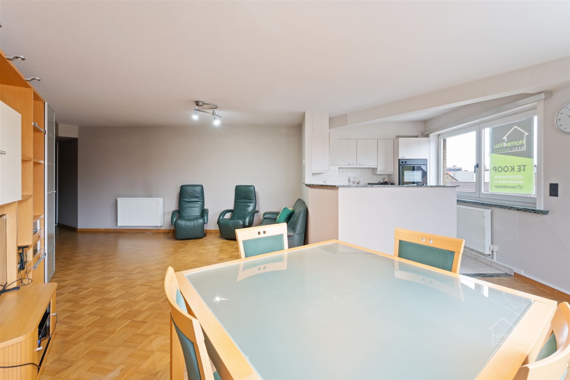 Lichtrijk instapklaar hoekappartement 2 slaapkamers foto 3