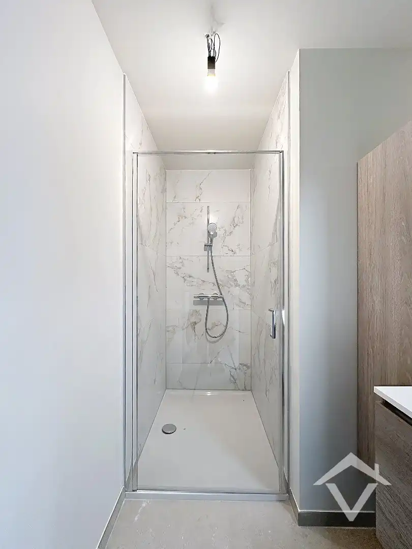 Uniek nieuwbouw appartement met 2 slaapkamers en veel zonlicht te Eernegem foto 17