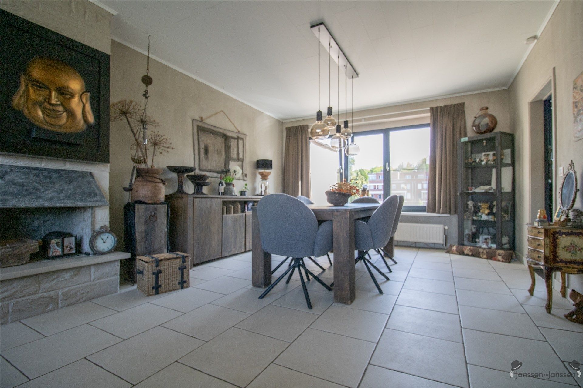 Gerenoveeerde bel-étagewoning met 3 slaapkamers op toplocatie foto 5