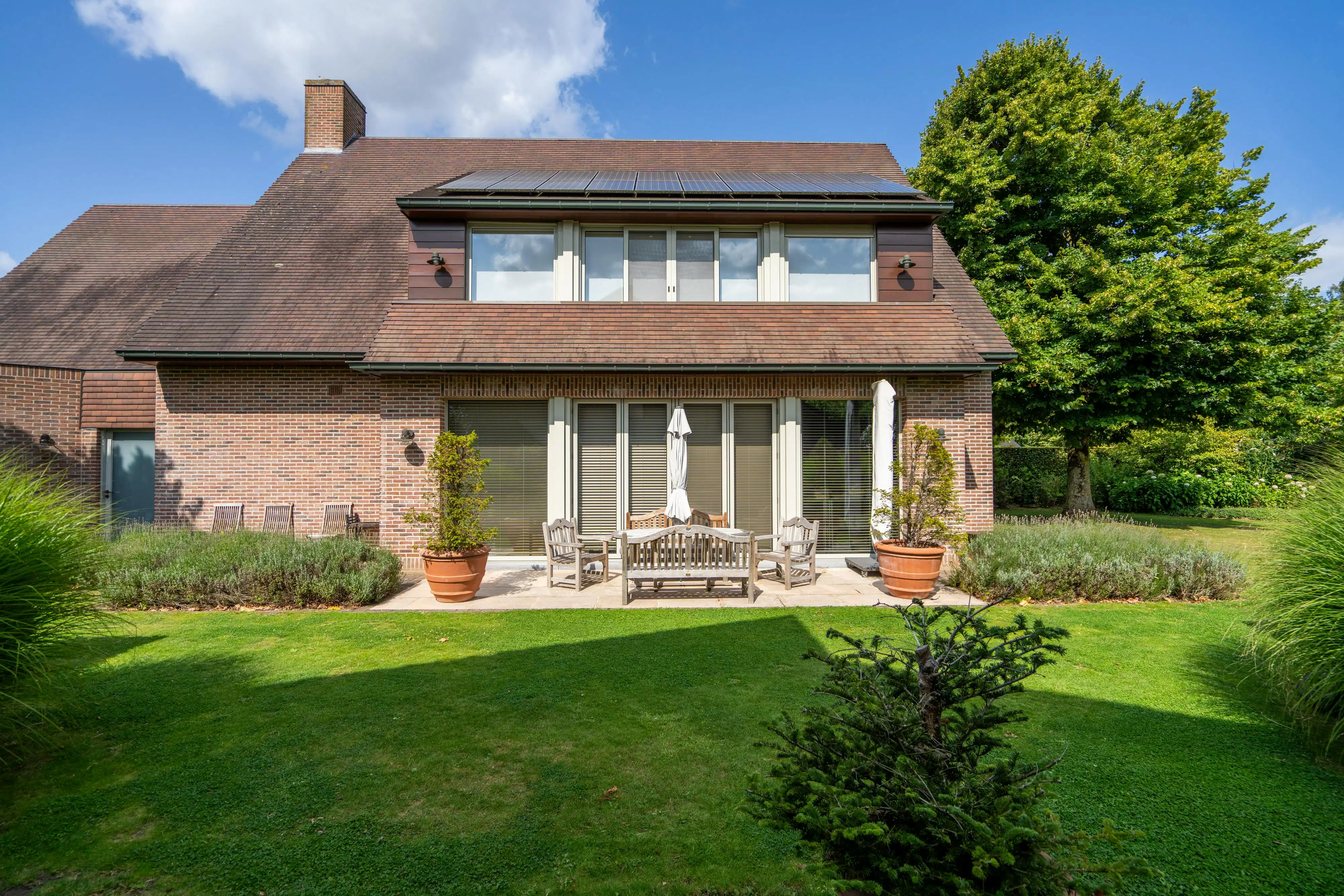 Bijzonder unieke villa te koop op A-locatie in Kortrijk!  foto 2