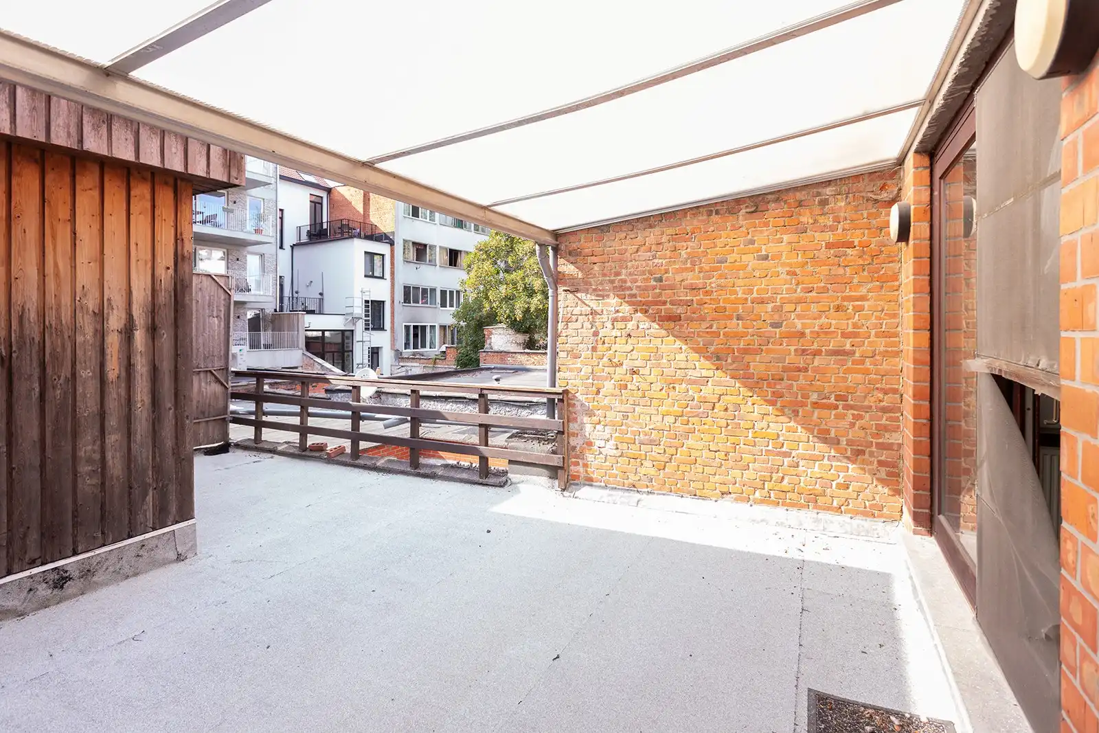 Ruime triplex met 5 slpk en terras in Antwerpen foto 4