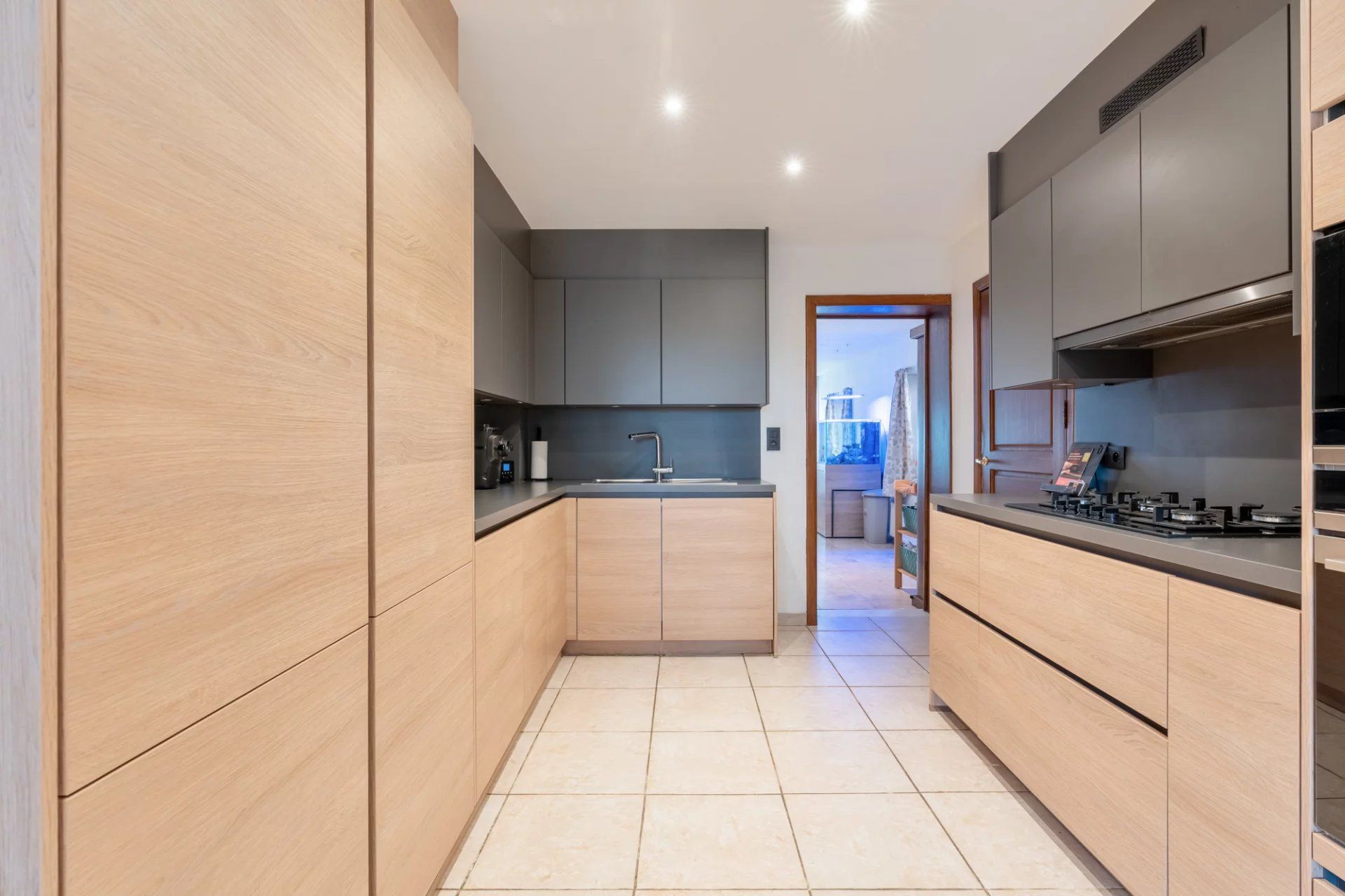 Gerenoveerde woning te Diest foto 3