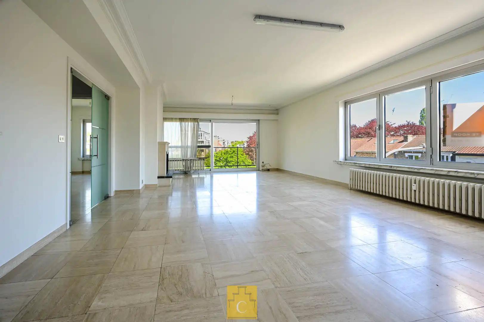 Ruim hoekappartement (155 m2) te Sint-Andries, 3 slaapkamer, terras , lift en garagebox foto 11