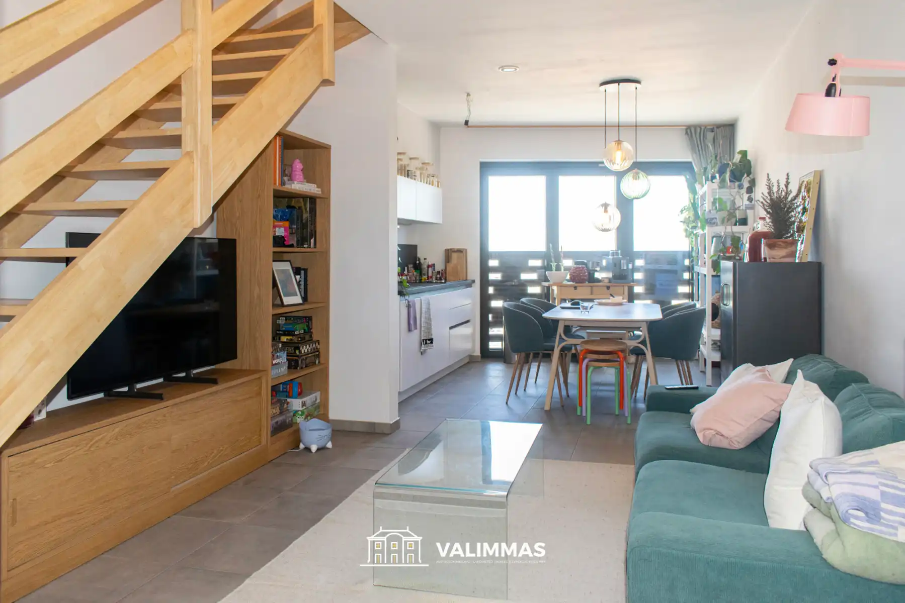Recent en luxueus ingericht duplex-appartement met garagebox foto 2