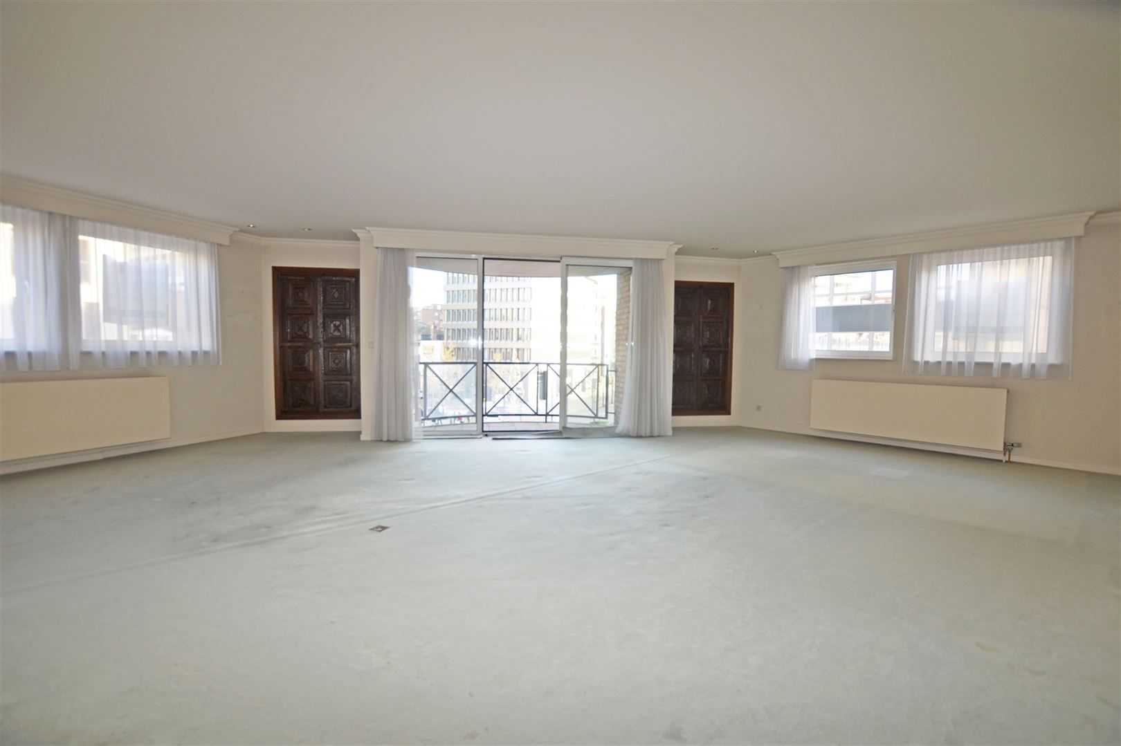 Ruim op te frissen appartement op wandelafstand van de stad foto 5