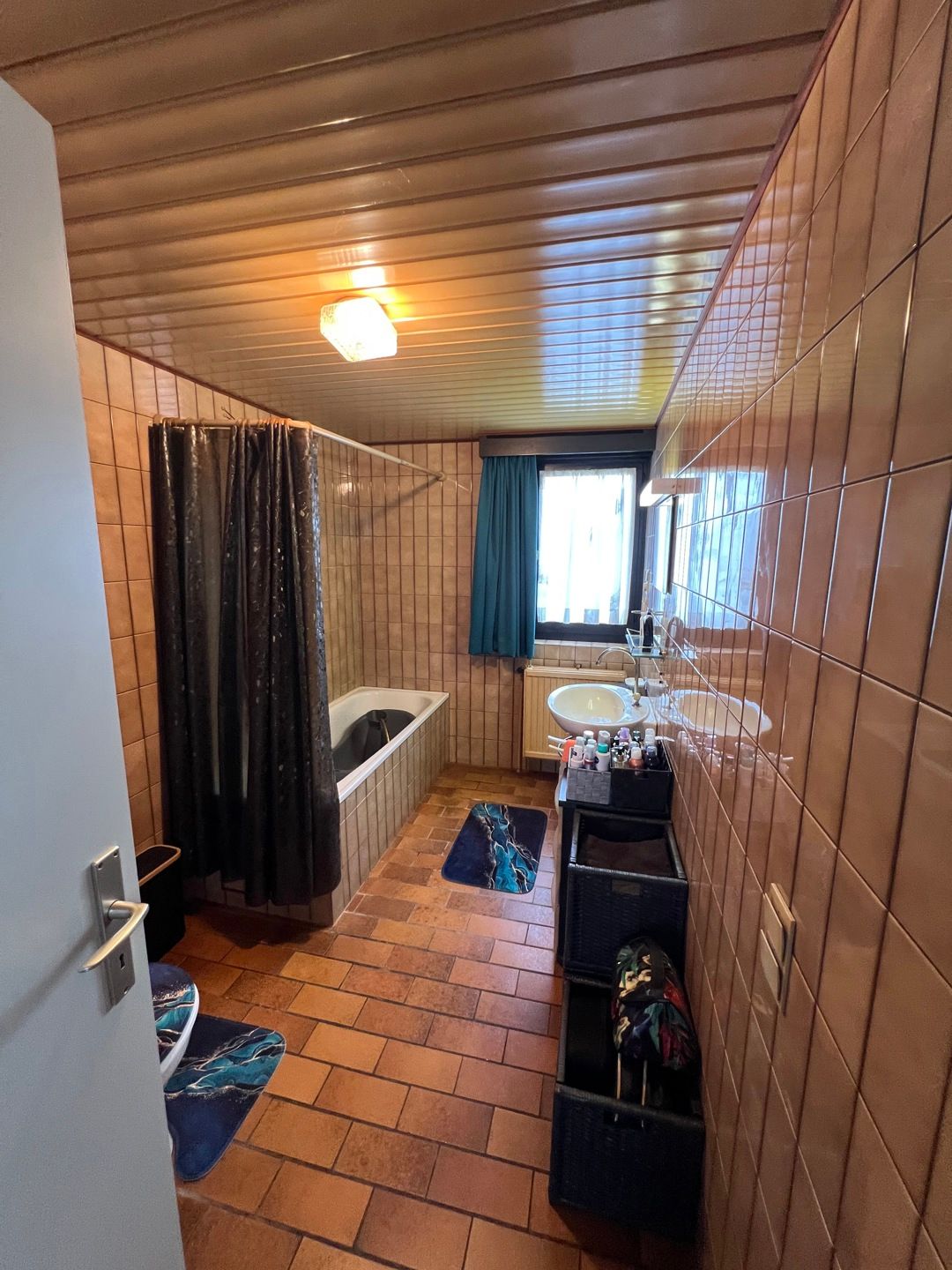Fantastisch gelegen te renoveren driegevelwoning. foto 13