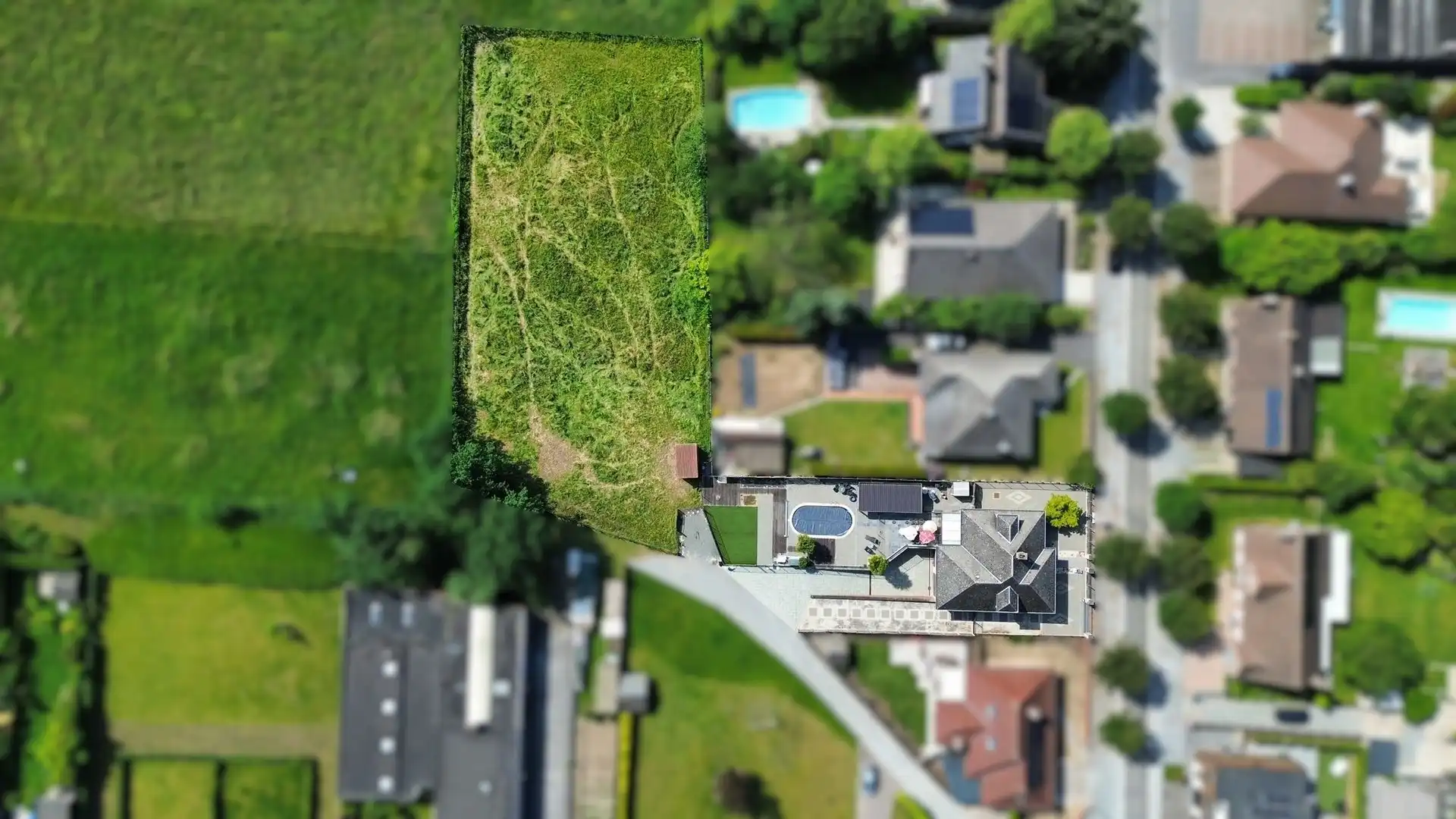 Charmante villa met zwembad op een mooi perceel van 942 m²  foto 26