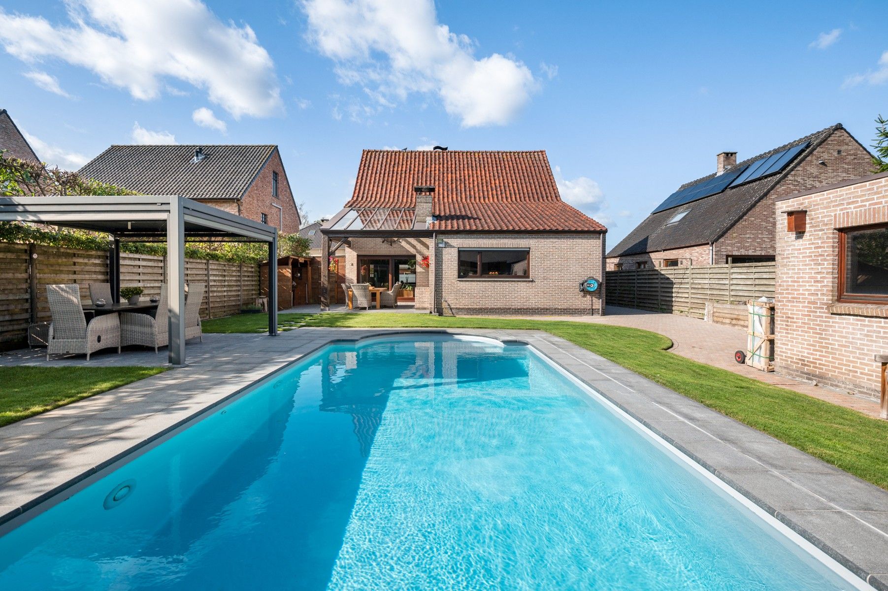 Uitstekend gelegen en energiezuinige woning foto 6