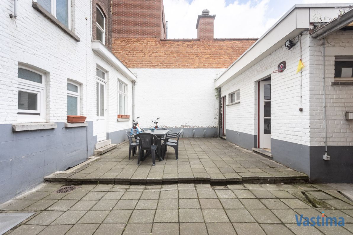 Uniek pand in hartje Aalst – voormalige school met tal van mogelijkheden foto 29