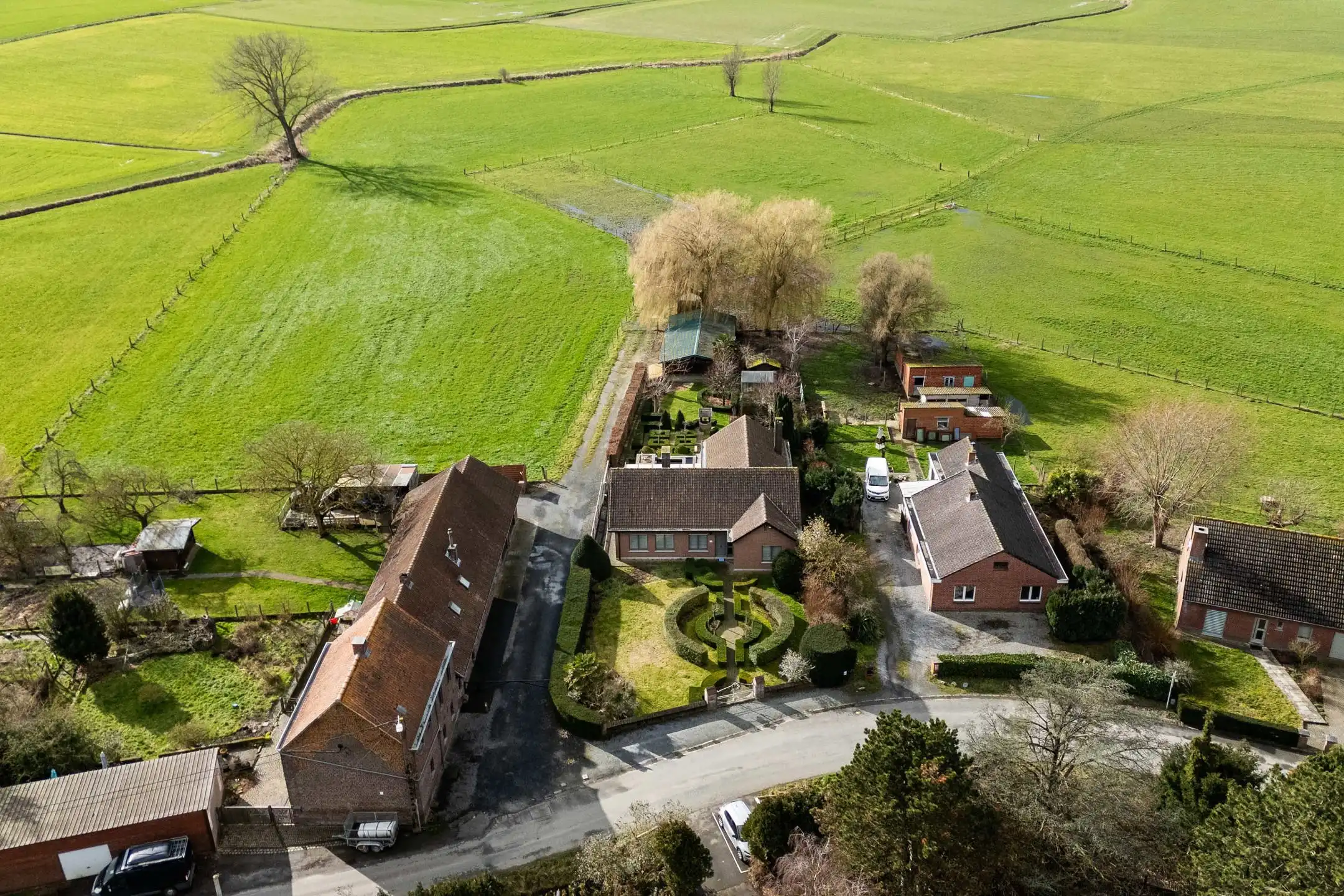 Instapklare villa met tuin, weids uitzicht en ruim bijgebouw foto 27